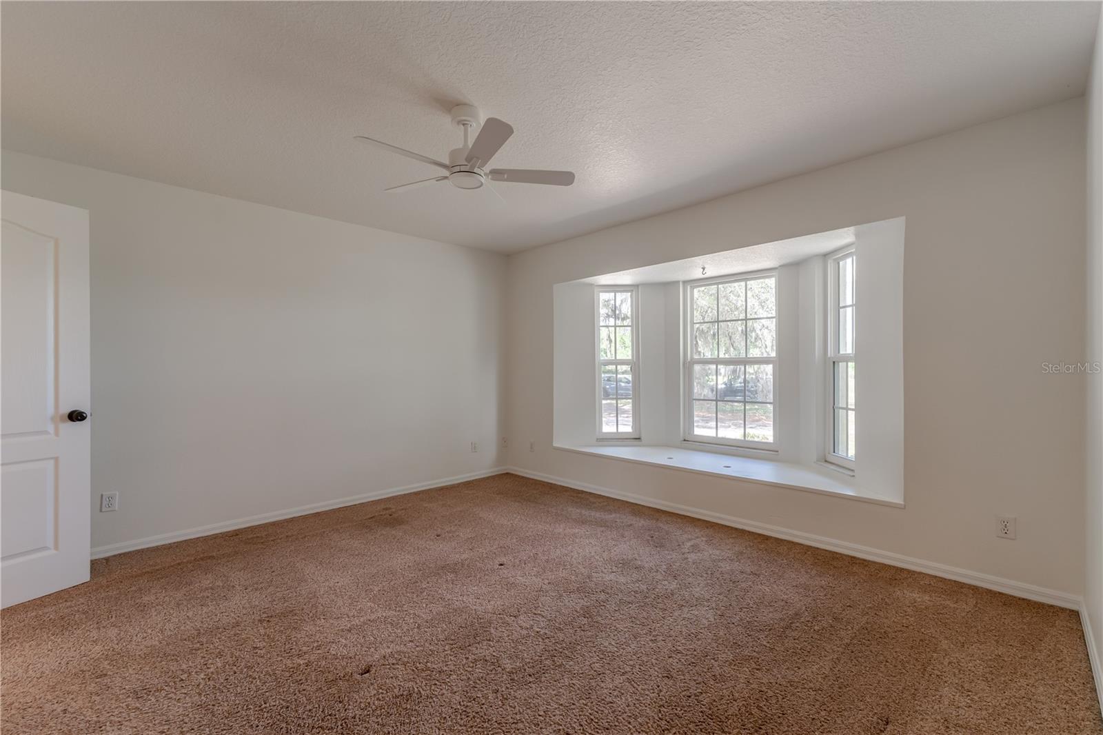 Image 17 of 59 For 8197 Cr 736  