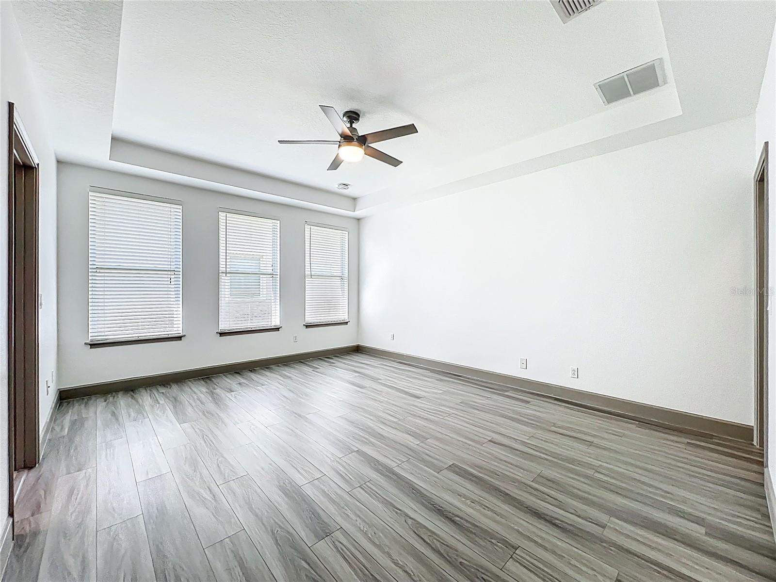 Image 21 of 42 For 6953 Tettenhall Lane