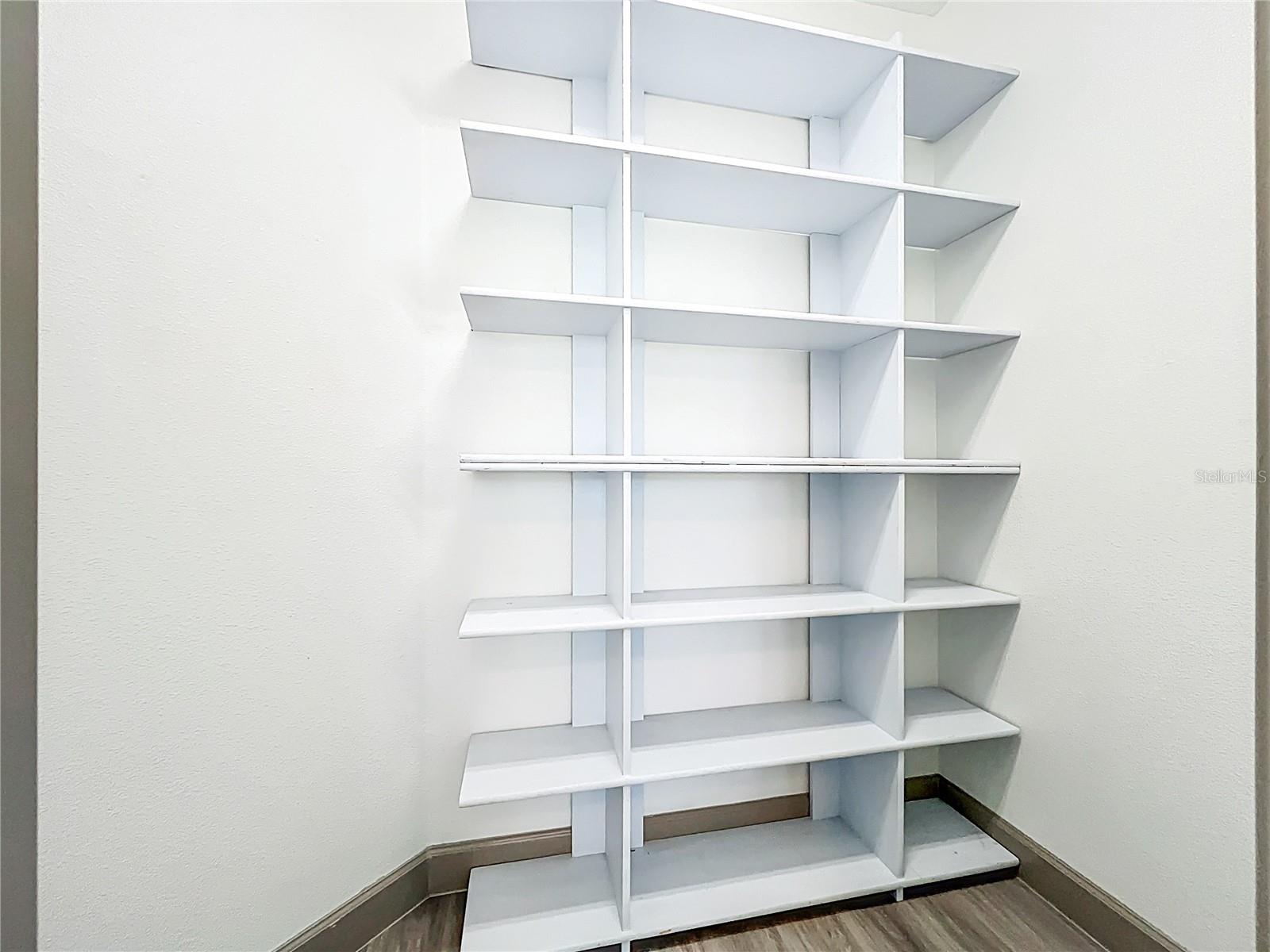 Image 34 of 42 For 6953 Tettenhall Lane