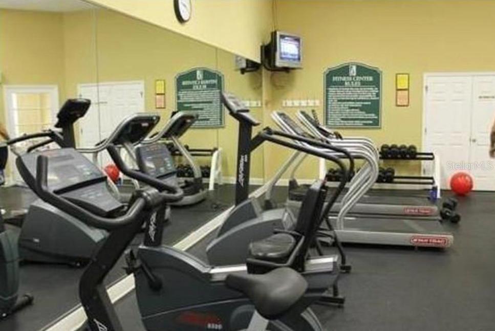 Image 27 of 32 For 4004 Santa Maria Drive 104