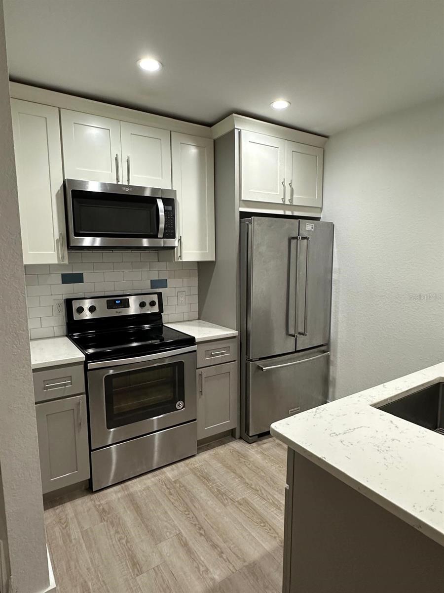 Image 4 of 32 For 4004 Santa Maria Drive 104