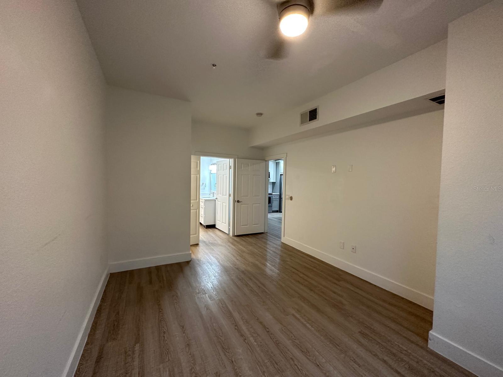 Image 9 of 32 For 4004 Santa Maria Drive 104