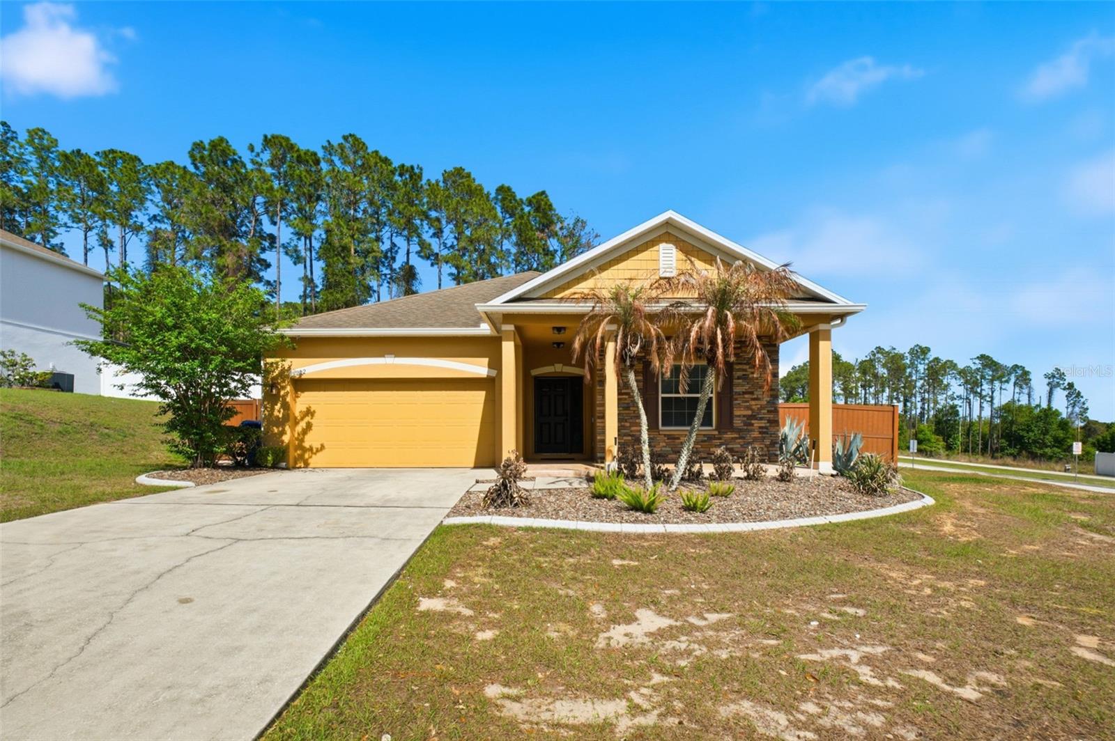 Details for 202 Colonial Pine Lane, MINNEOLA, FL 34715
