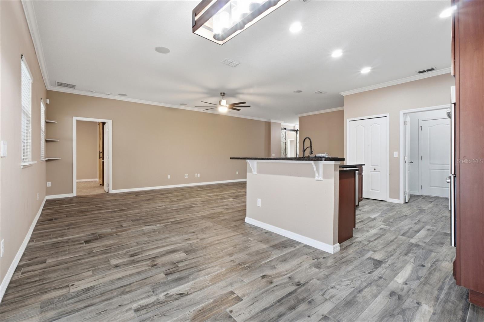 Image 11 of 33 For 202 Colonial Pine Lane