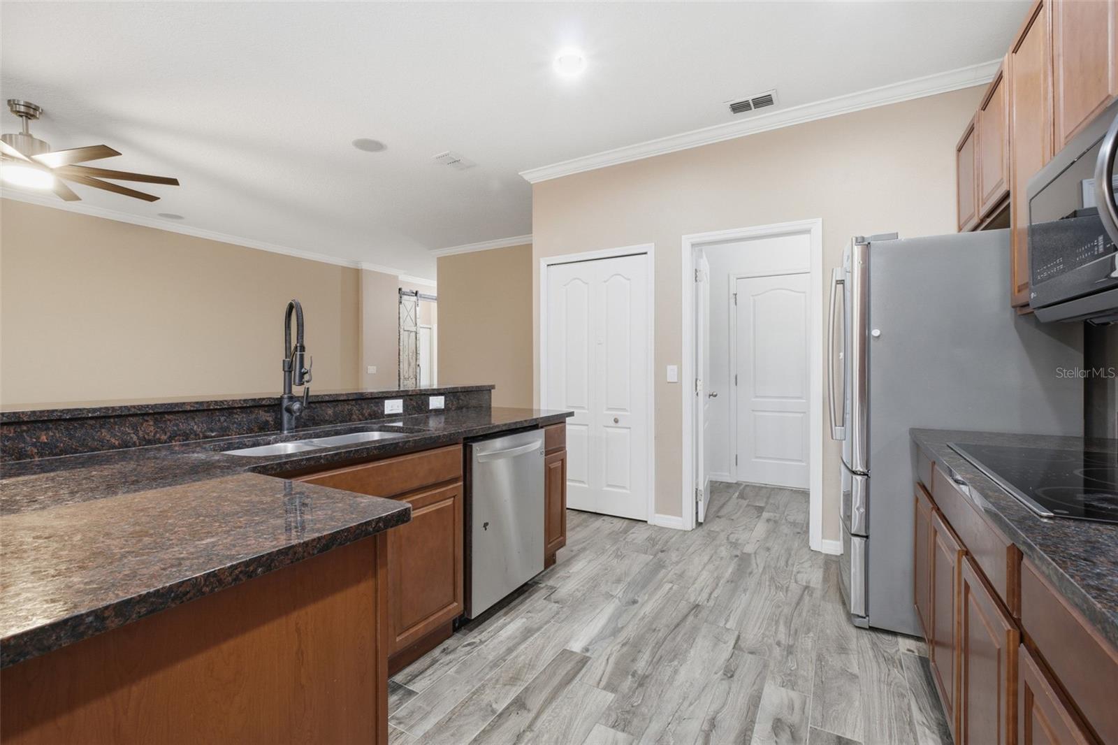 Image 15 of 33 For 202 Colonial Pine Lane