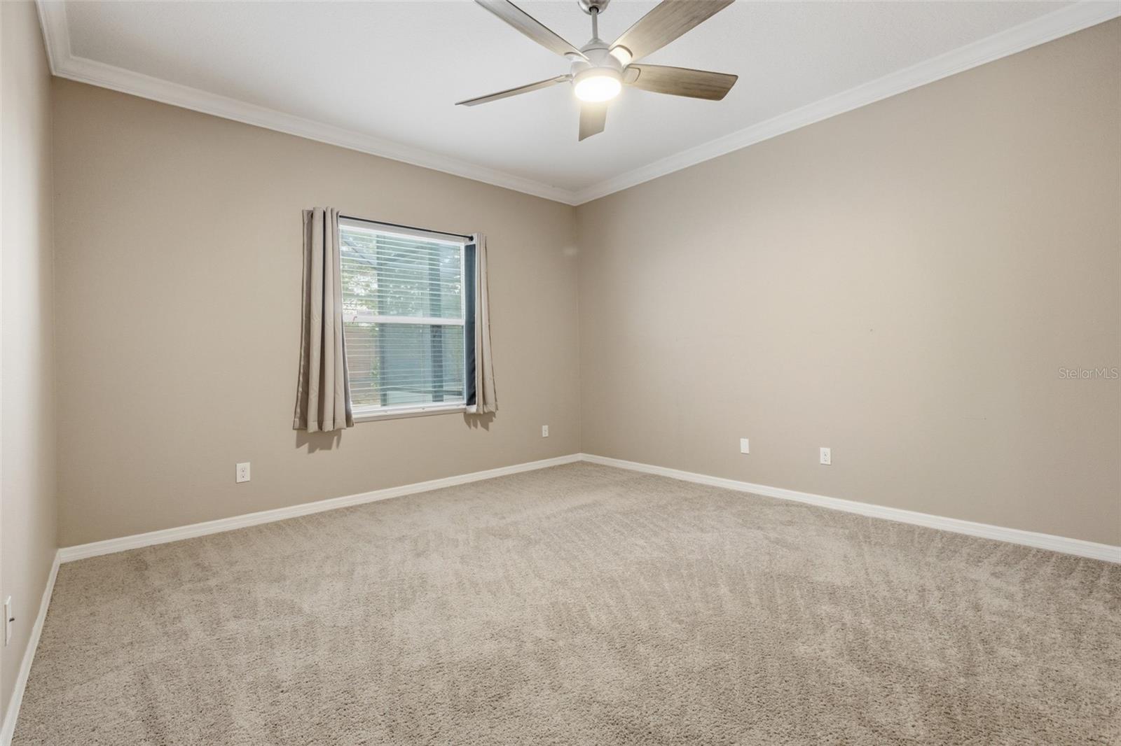 Image 17 of 33 For 202 Colonial Pine Lane