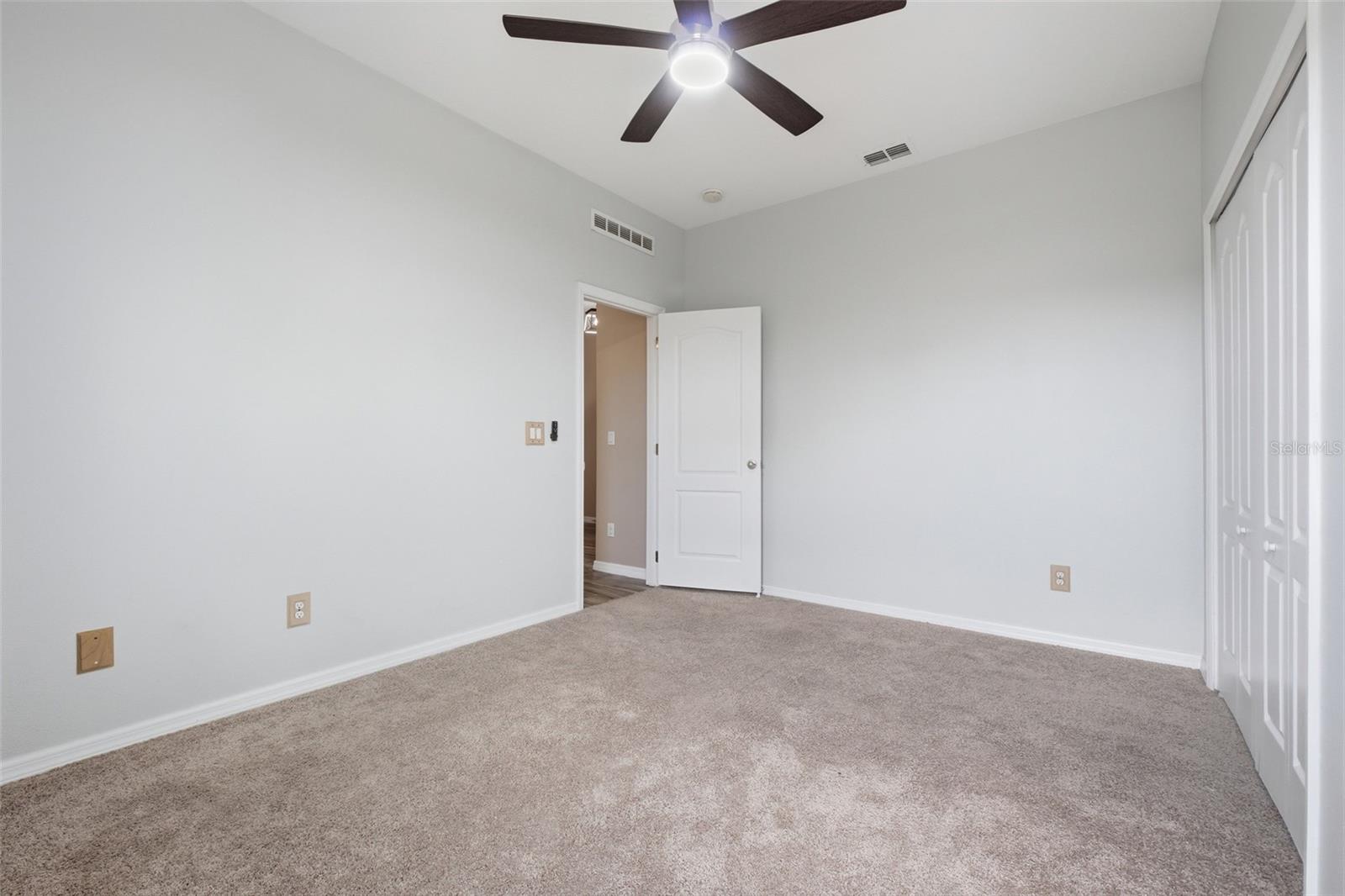 Image 25 of 33 For 202 Colonial Pine Lane