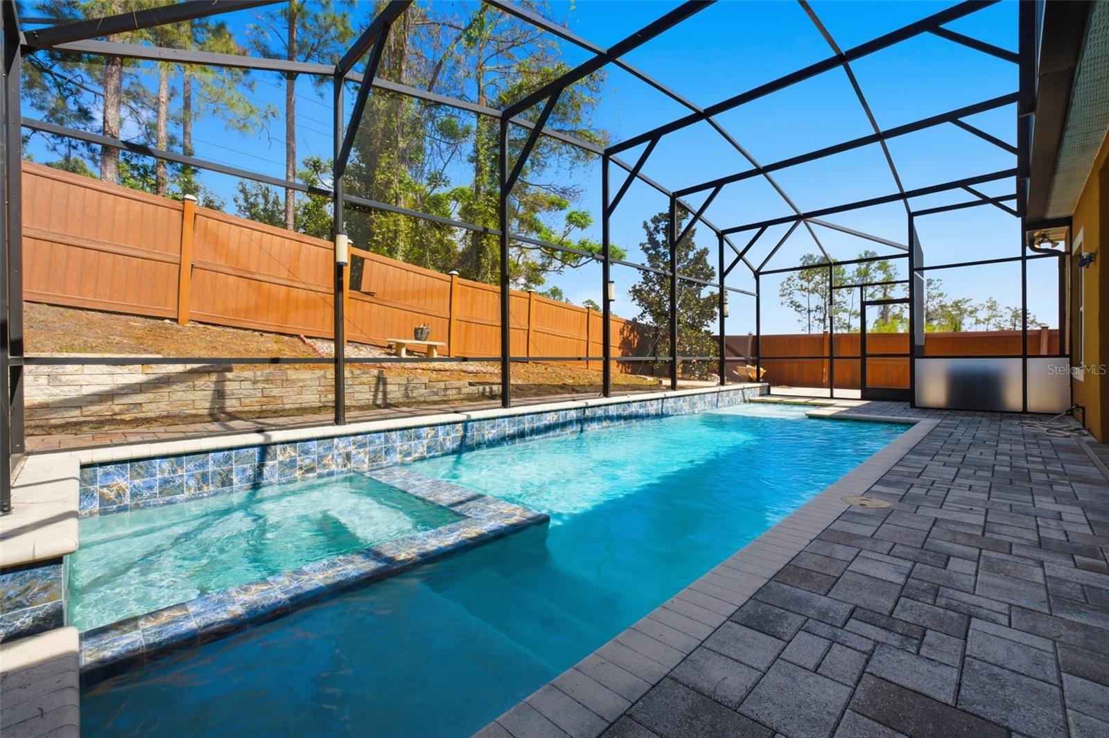 Image 29 of 33 For 202 Colonial Pine Lane