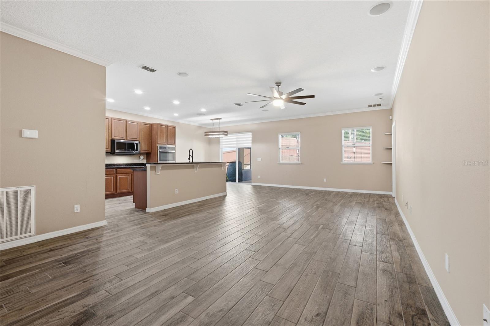 Image 8 of 33 For 202 Colonial Pine Lane