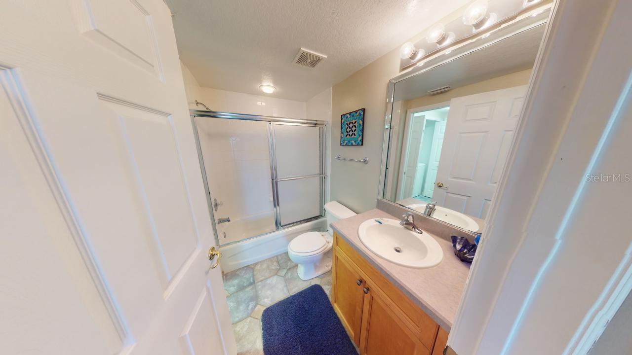 Image 11 of 44 For 5300 Atlantic Avenue 23003