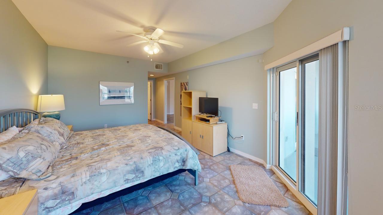 Image 29 of 44 For 5300 Atlantic Avenue 23003