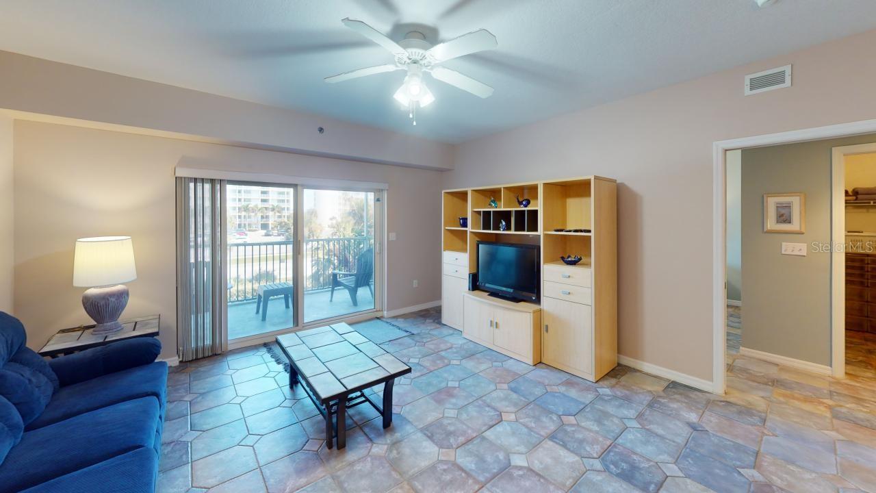 Image 36 of 44 For 5300 Atlantic Avenue 23003