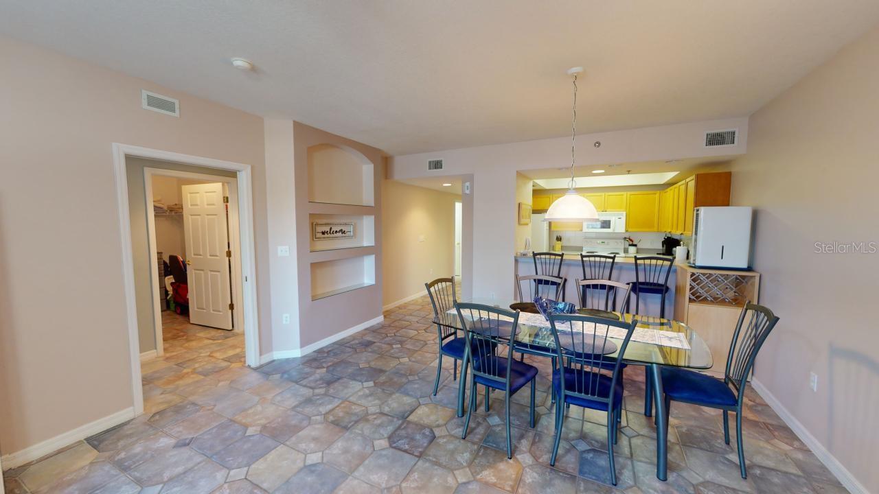 Image 5 of 44 For 5300 Atlantic Avenue 23003