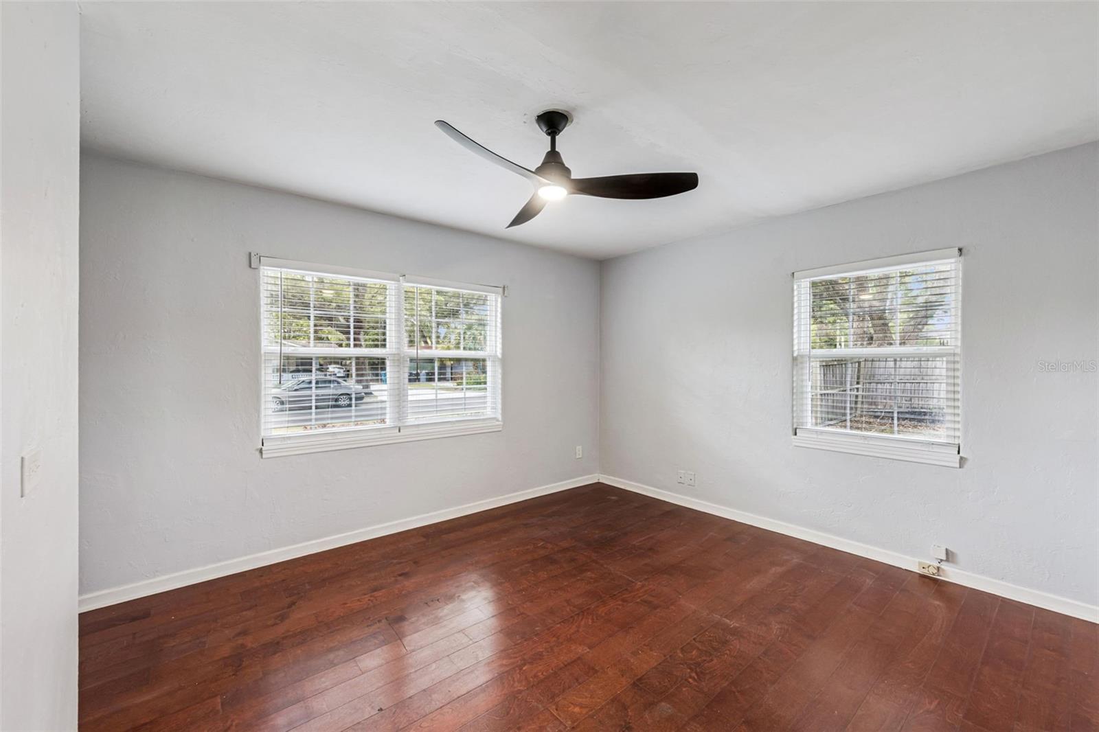 Image 12 of 28 For 1911 Canton Street