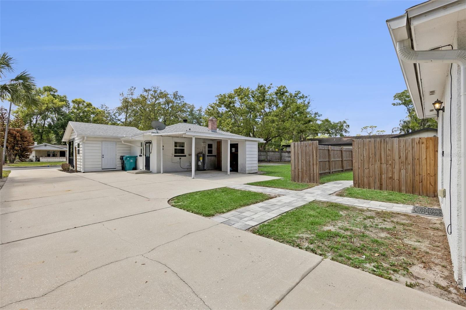 Image 15 of 28 For 1911 Canton Street