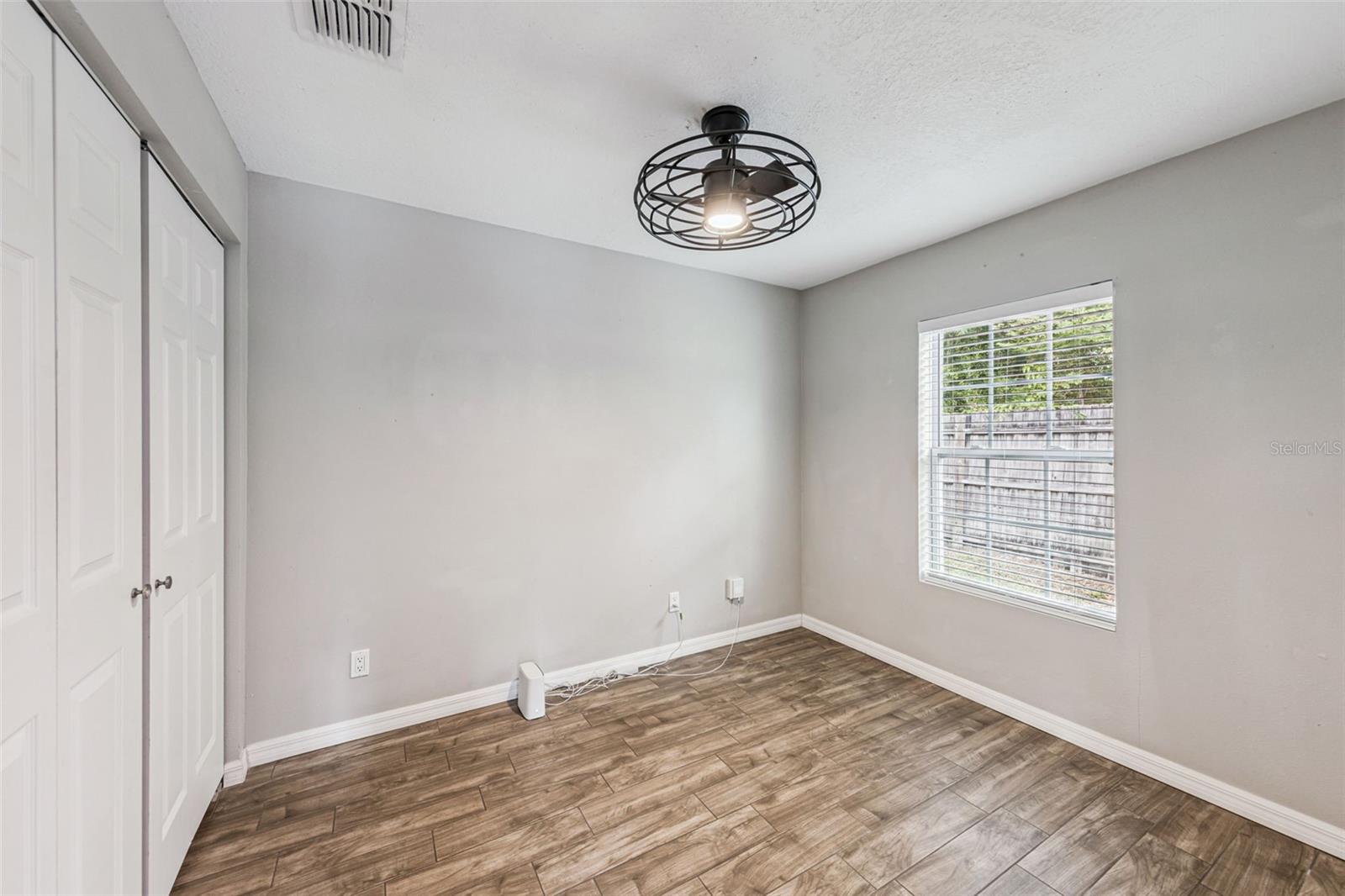 Image 21 of 28 For 1911 Canton Street