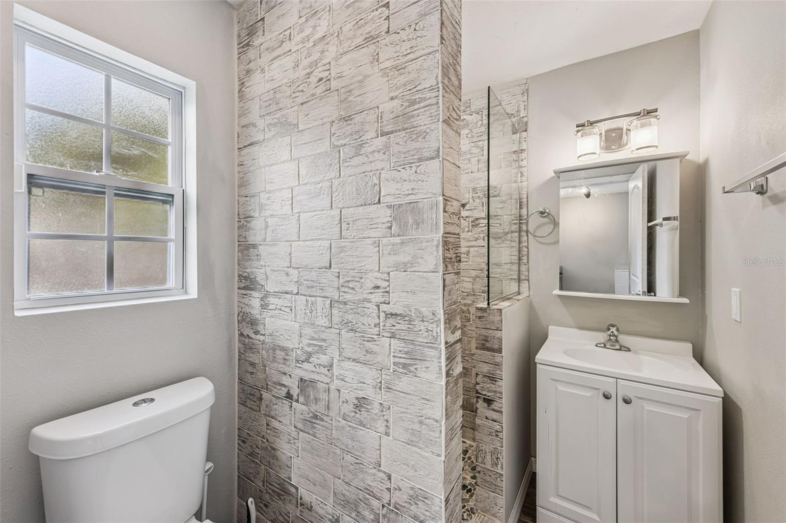 Image 23 of 28 For 1911 Canton Street