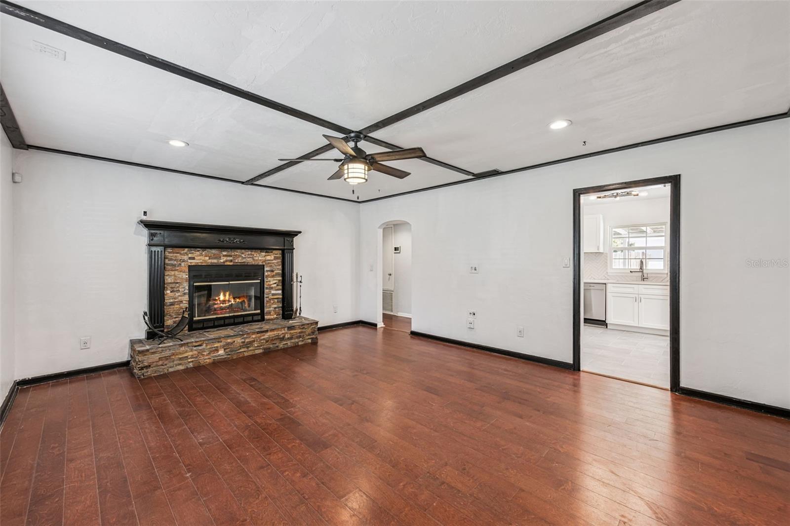 Image 4 of 28 For 1911 Canton Street