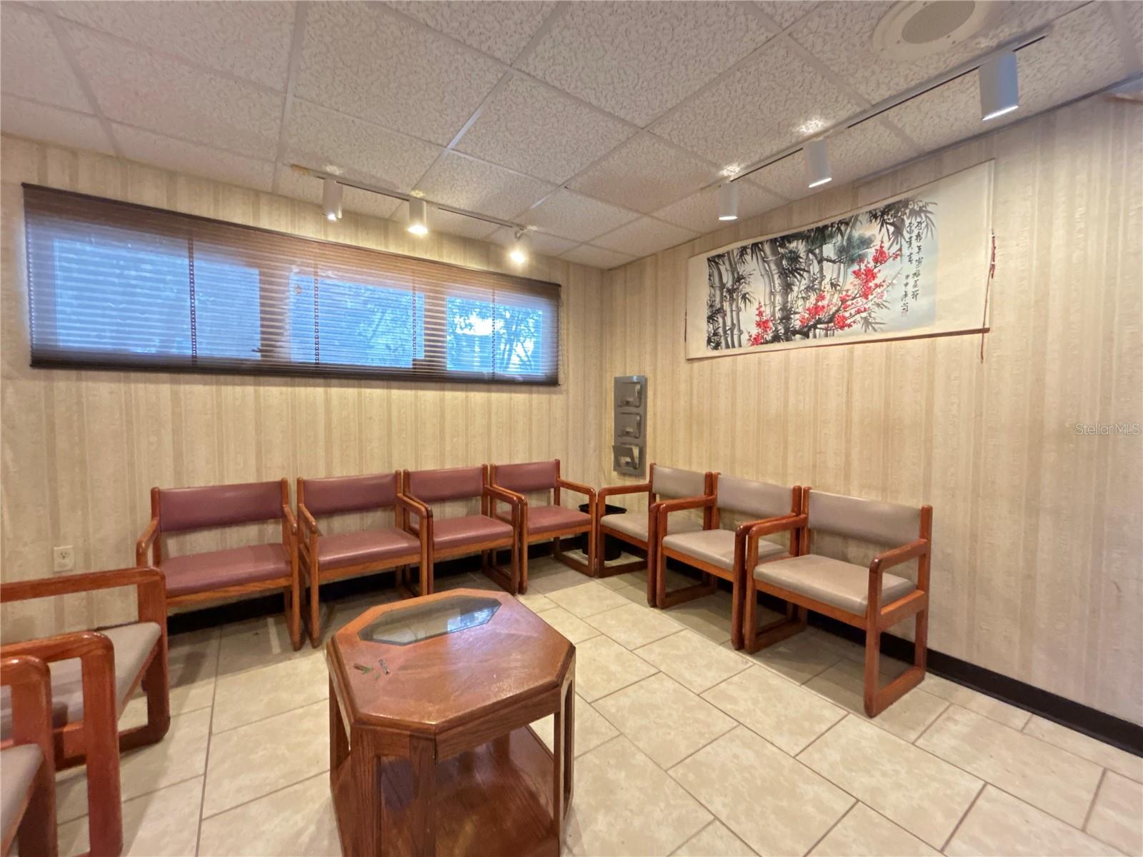 Image 11 of 30 For 404 Perkins Street