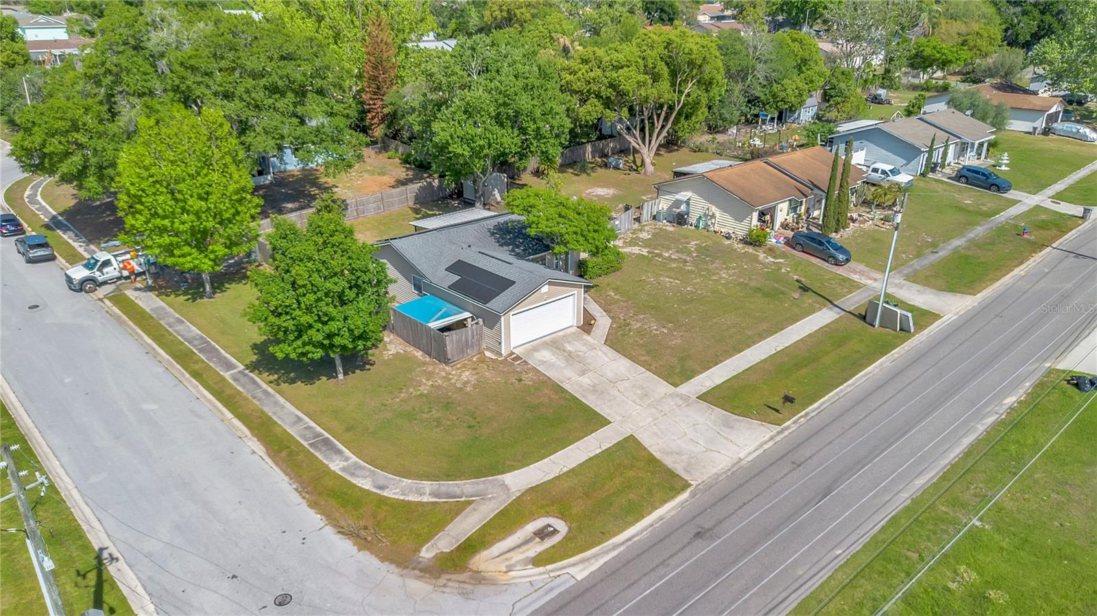 Image 29 of 33 For 370 Lake Avenue