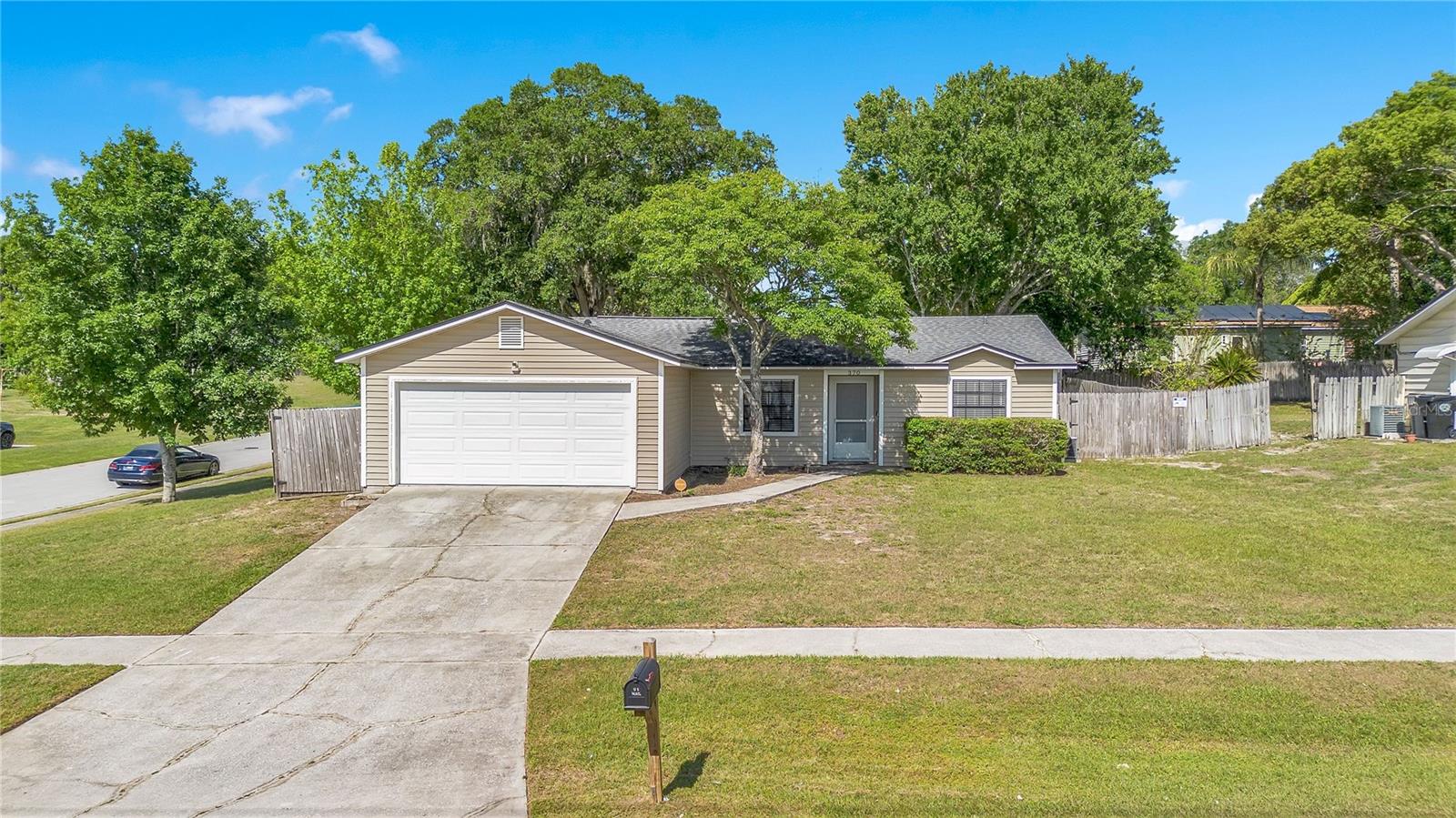 Image 5 of 33 For 370 Lake Avenue