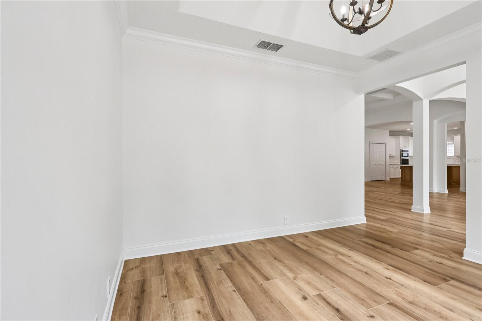 Image 10 of 36 For 11455 Claymont Cir