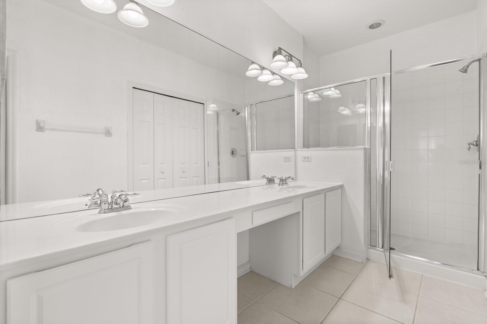 Image 13 of 22 For 409 Hilgard Cove 106