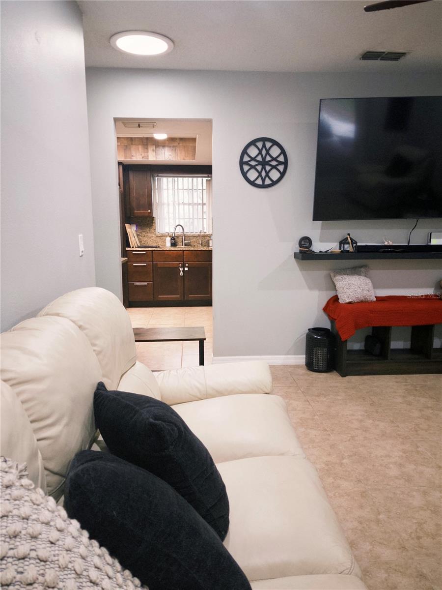 Image 24 of 44 For 1330 Sweetwood Boulevard