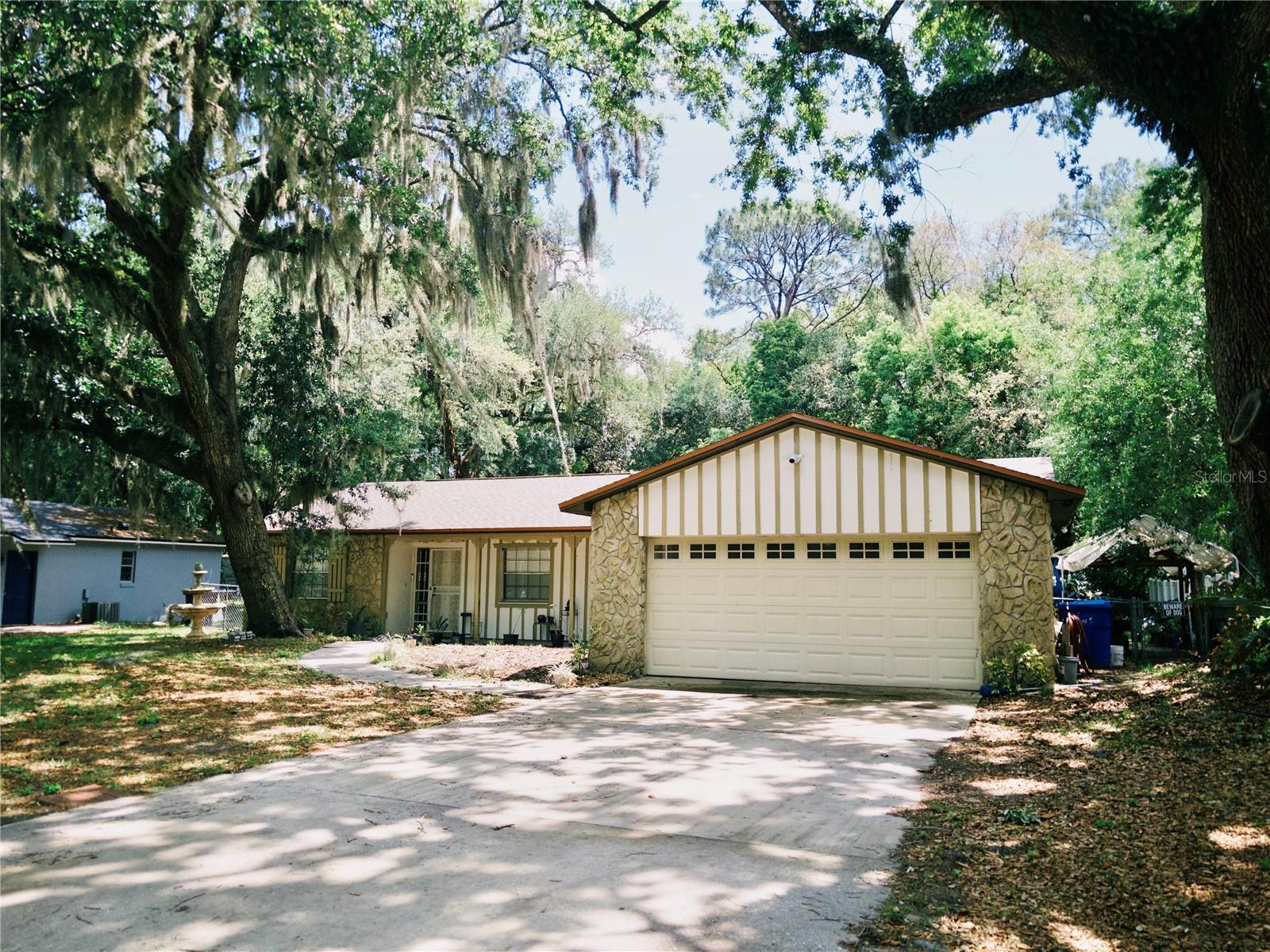 Image 3 of 44 For 1330 Sweetwood Boulevard