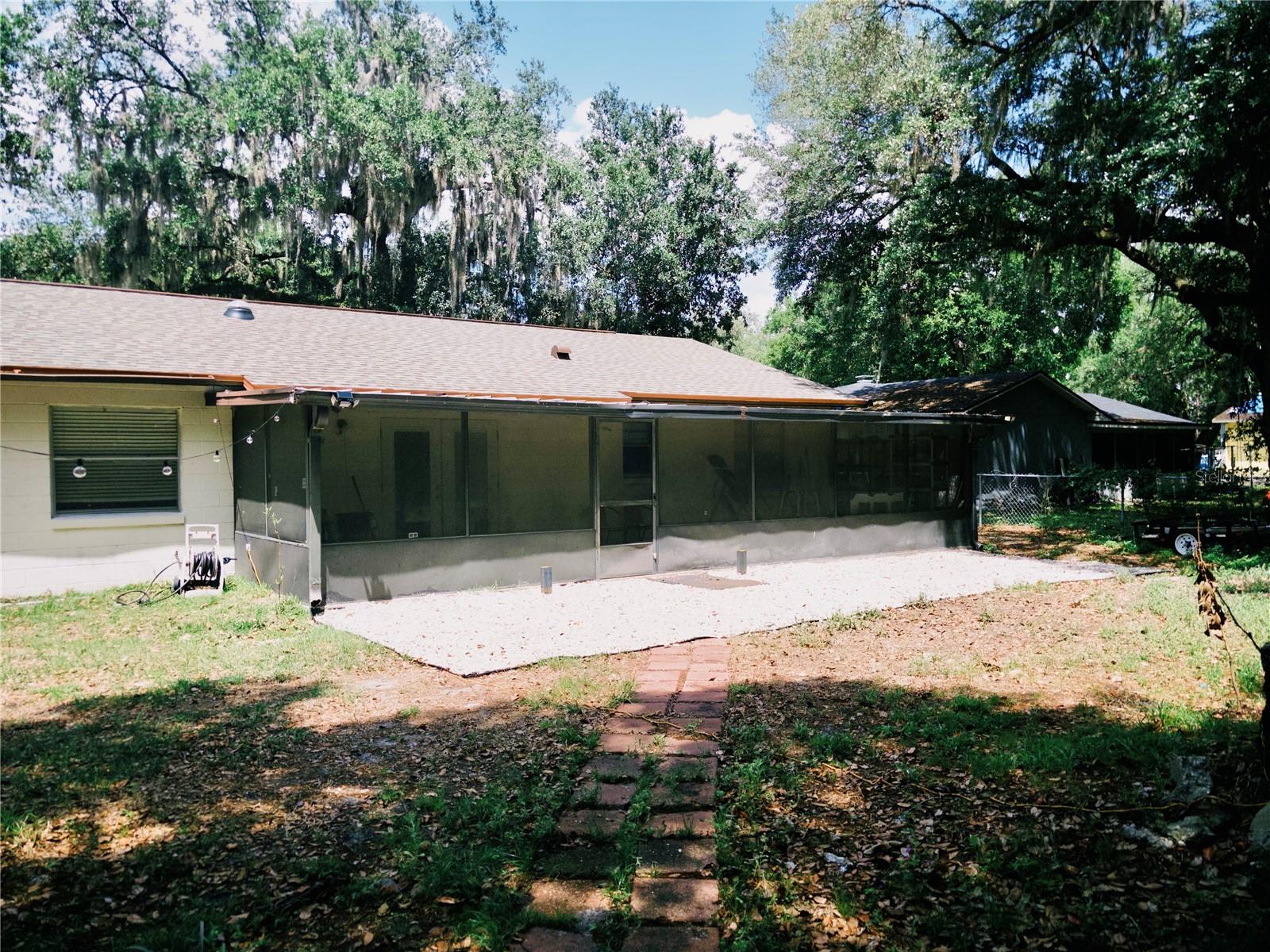 Image 7 of 44 For 1330 Sweetwood Boulevard