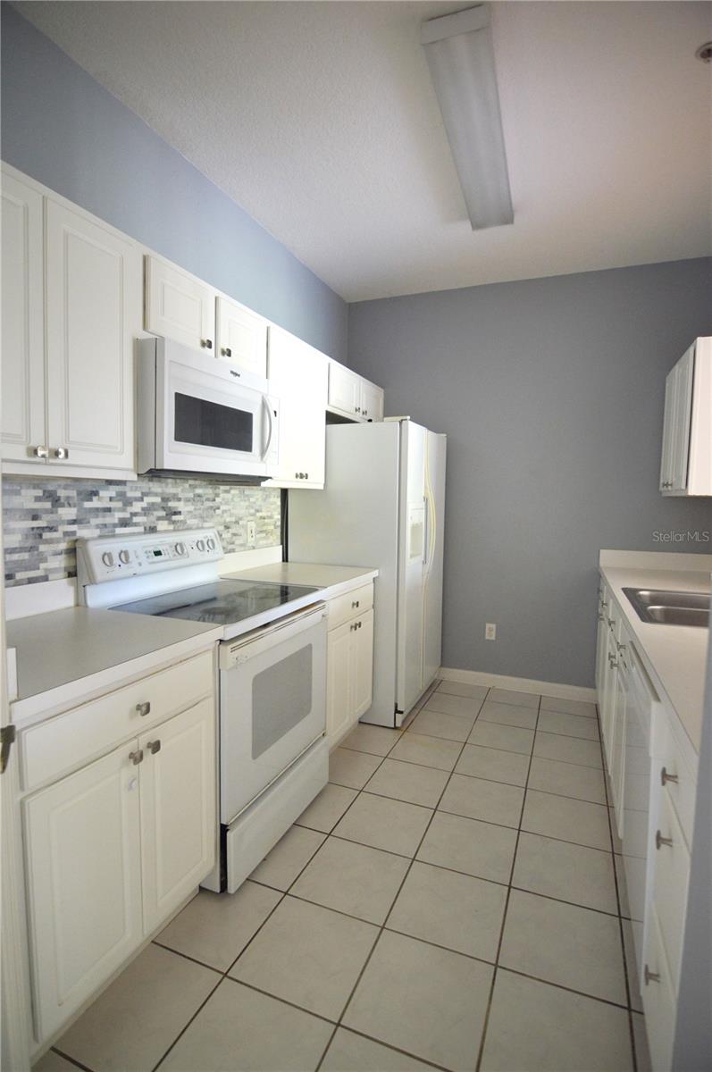 Image 12 of 44 For 13500 Turtle Marsh Loop 832