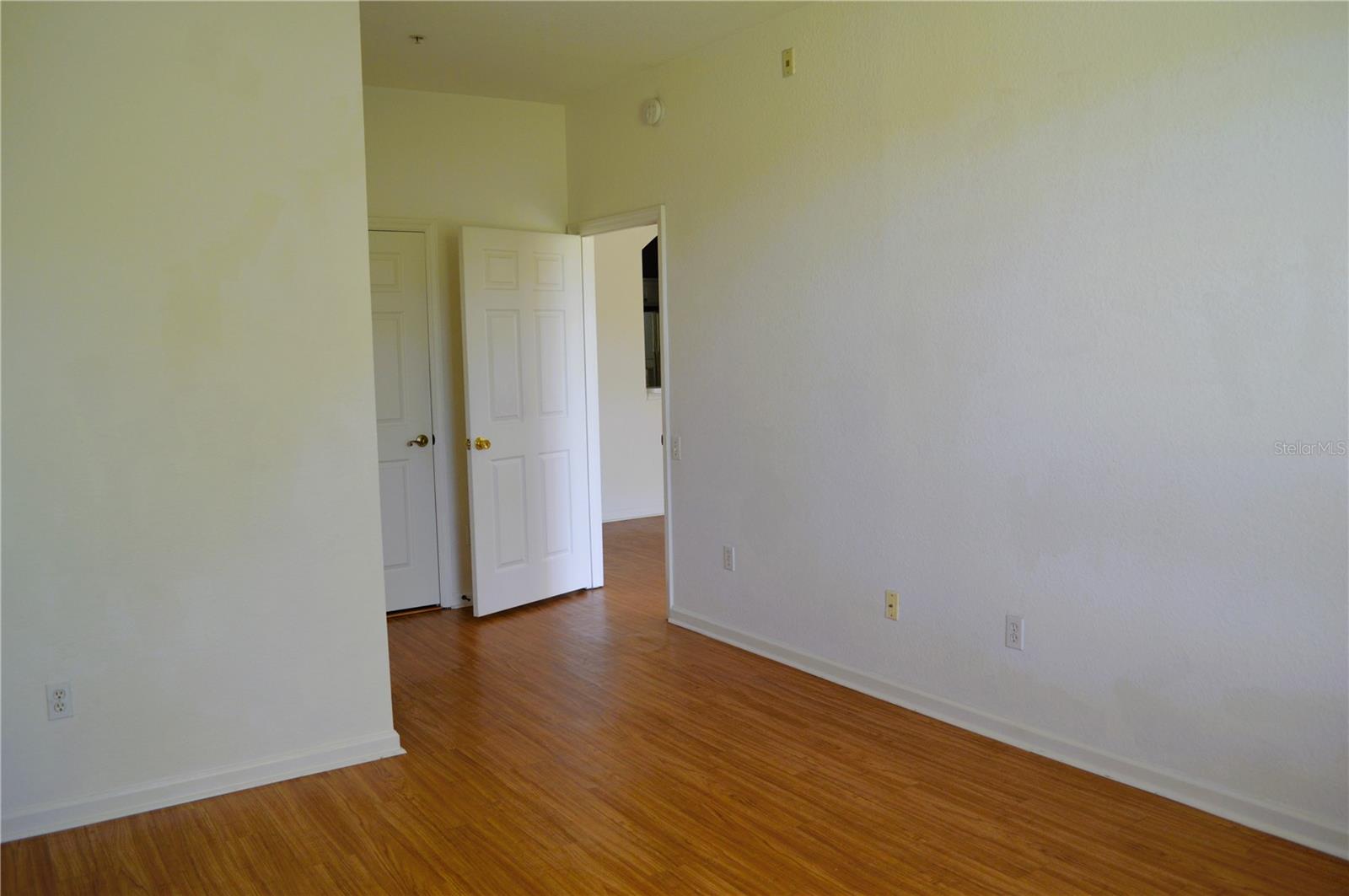 Image 22 of 44 For 13500 Turtle Marsh Loop 832