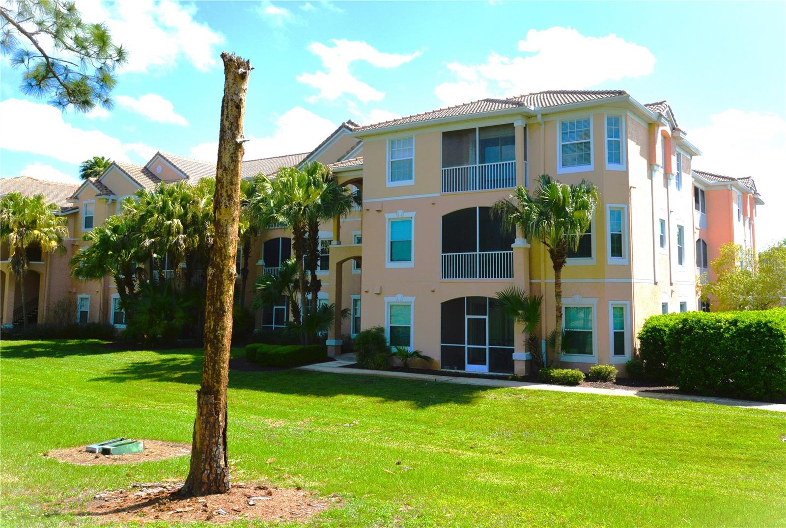 Image 7 of 44 For 13500 Turtle Marsh Loop 832