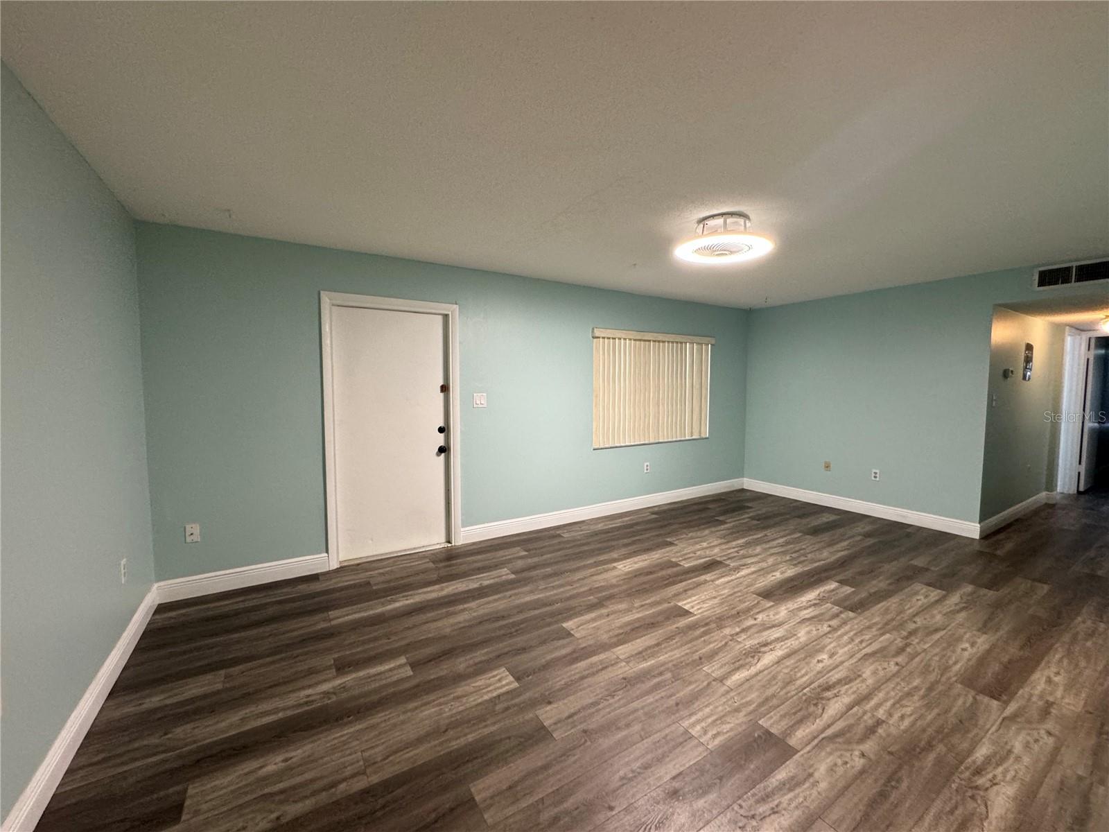 Image 17 of 20 For 700 Airport Boulevard G4