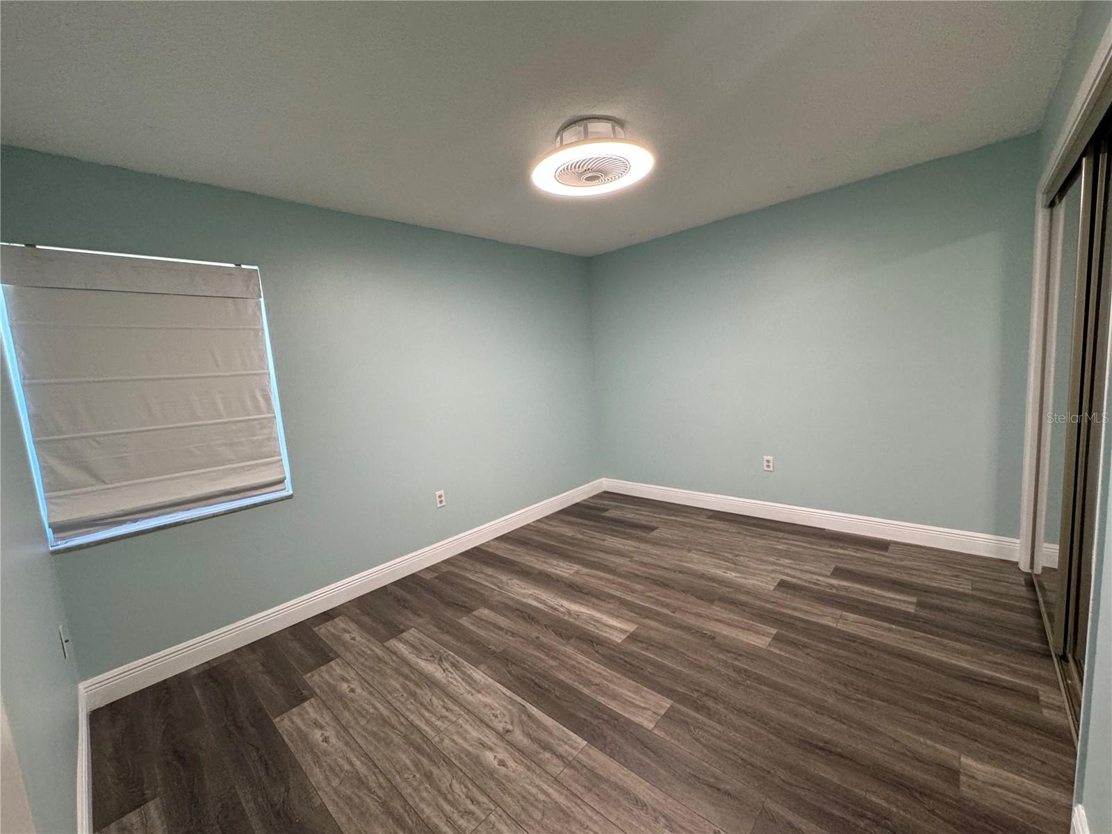 Image 5 of 20 For 700 Airport Boulevard G4