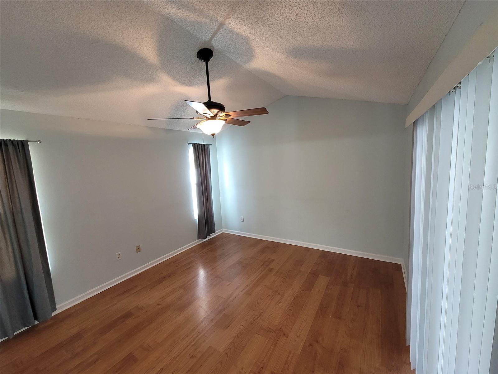 Image 27 of 38 For 10659 Huntridge Road