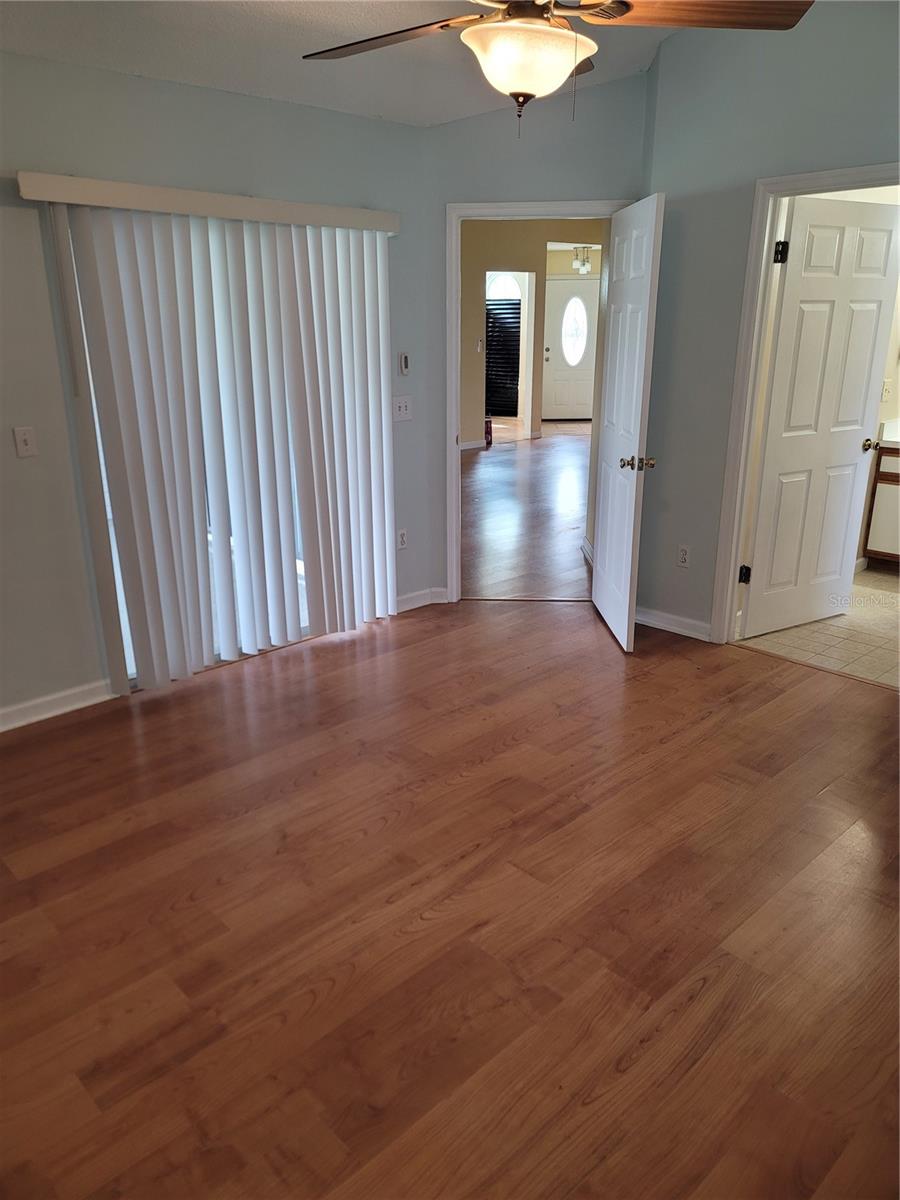 Image 28 of 38 For 10659 Huntridge Road