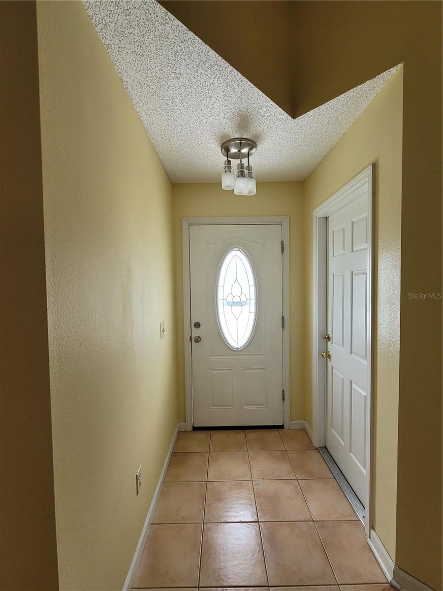 Image 5 of 38 For 10659 Huntridge Road