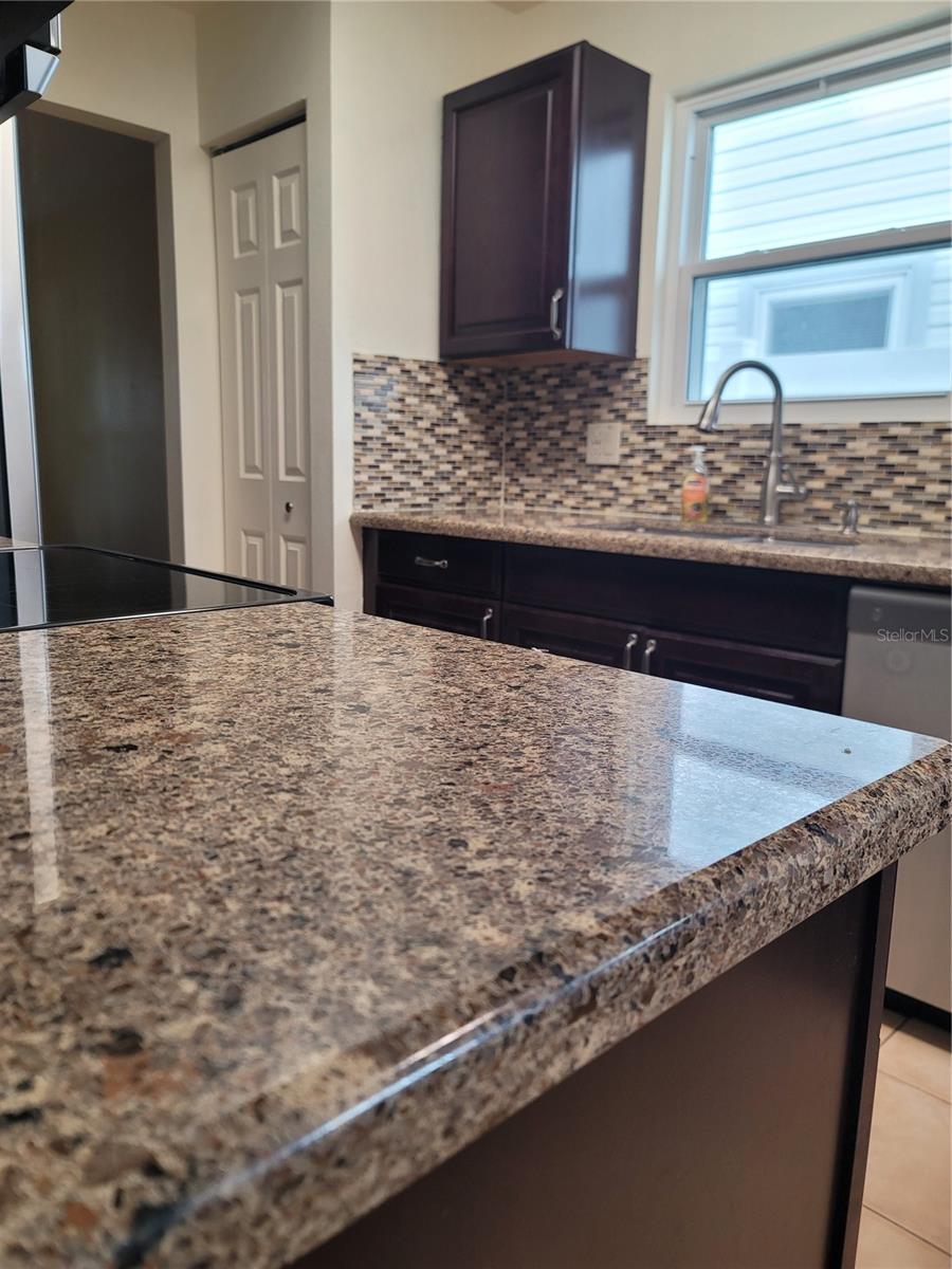 Image 9 of 38 For 10659 Huntridge Road