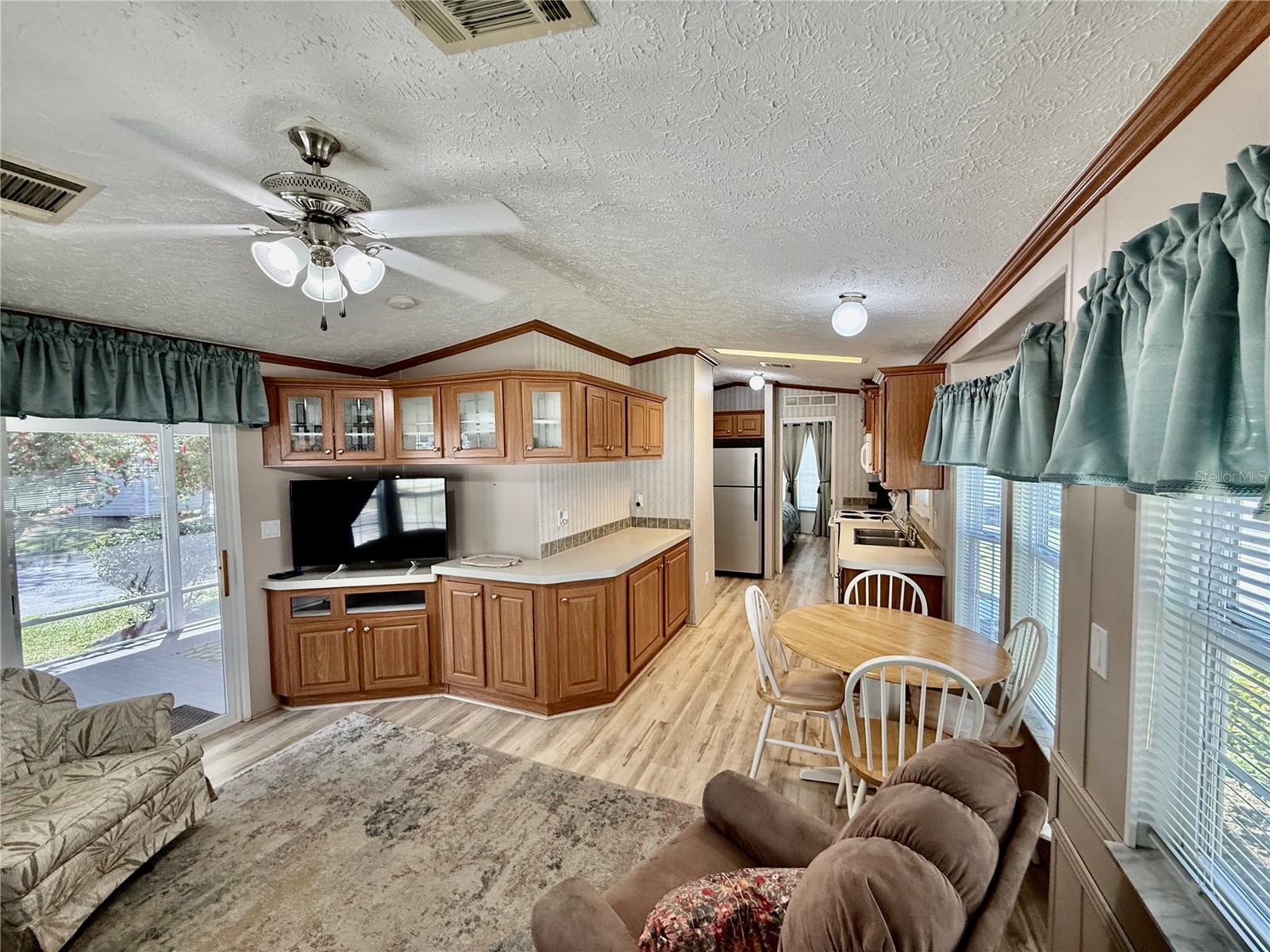 Image 19 of 84 For 3012 104th Avenue
