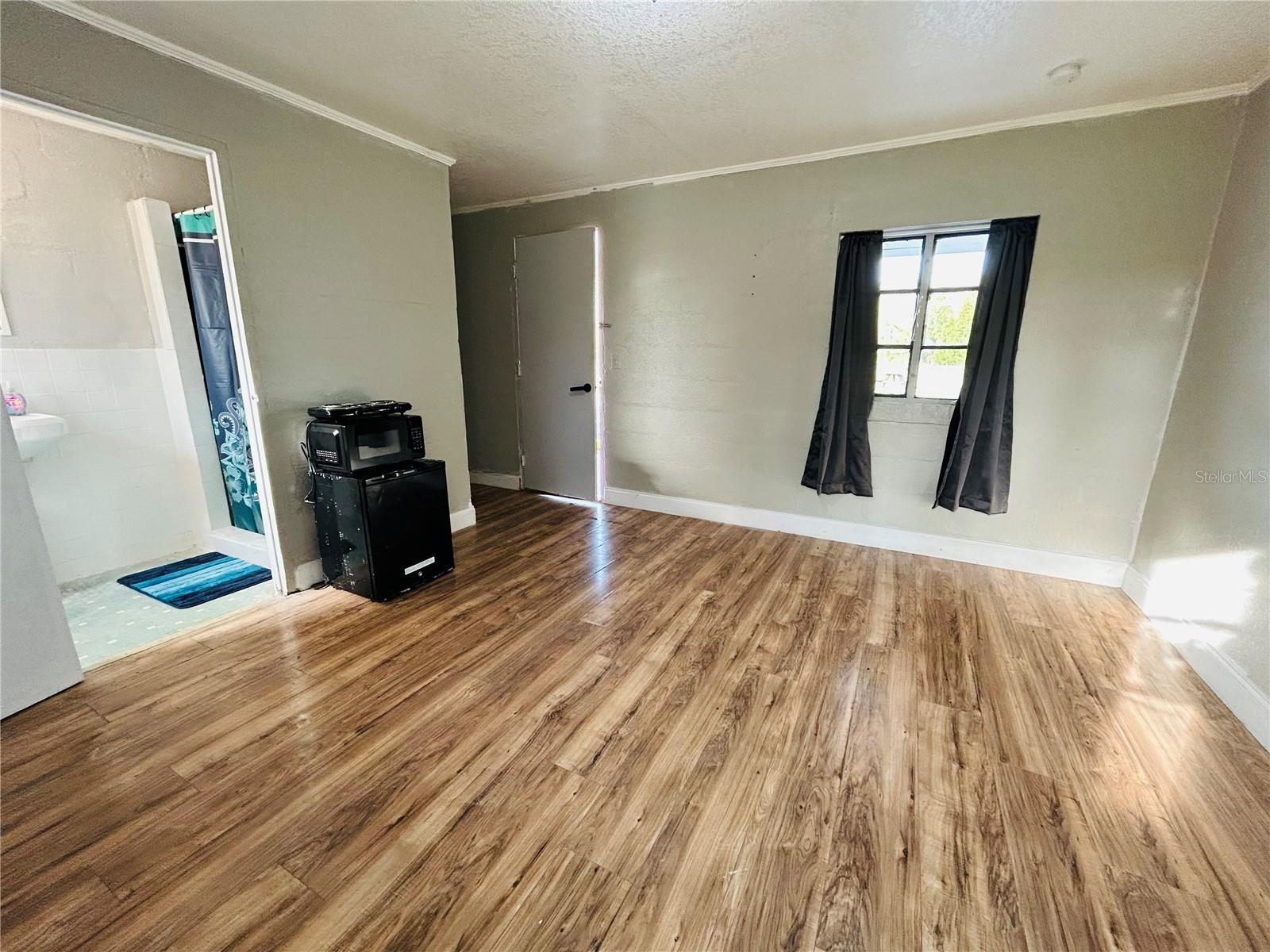 Image 2 of 5 For 553597 Us Highway 1  Unit 8