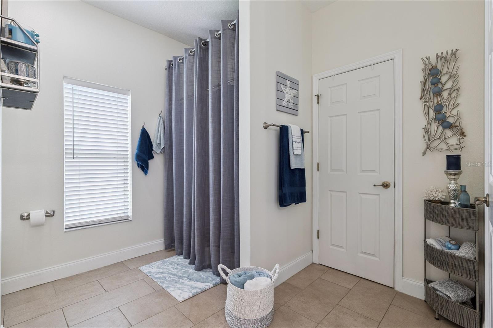 Image 19 of 32 For 703 Cypress Oak Circle