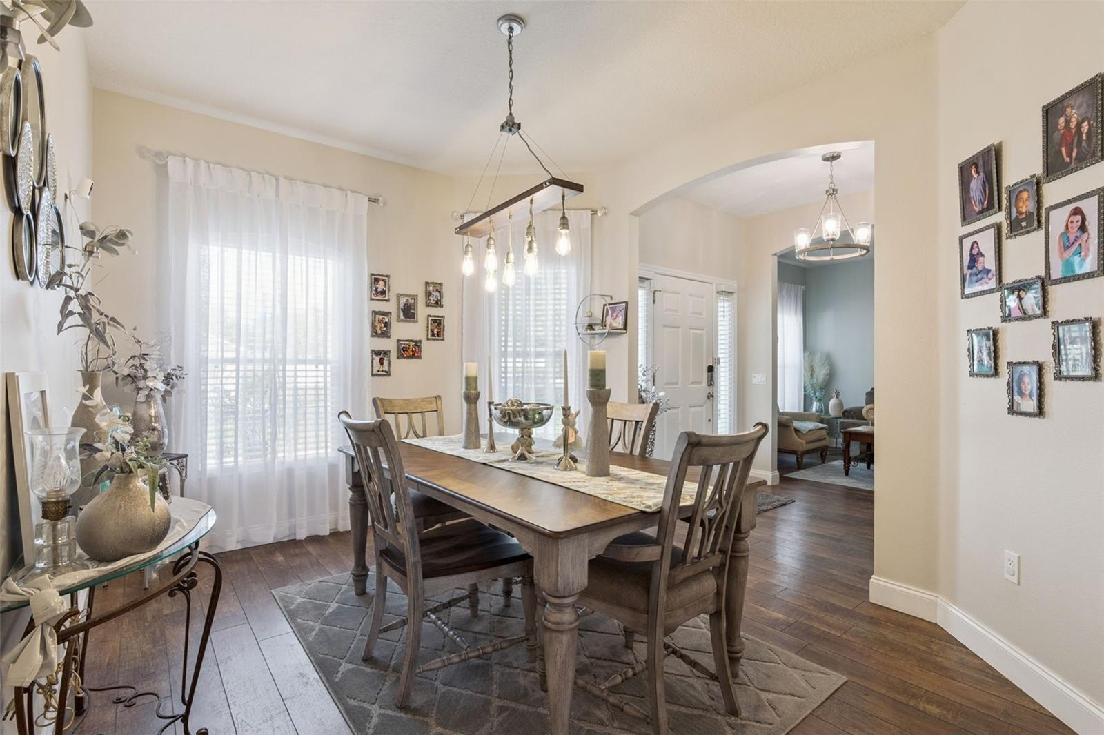 Image 4 of 32 For 703 Cypress Oak Circle