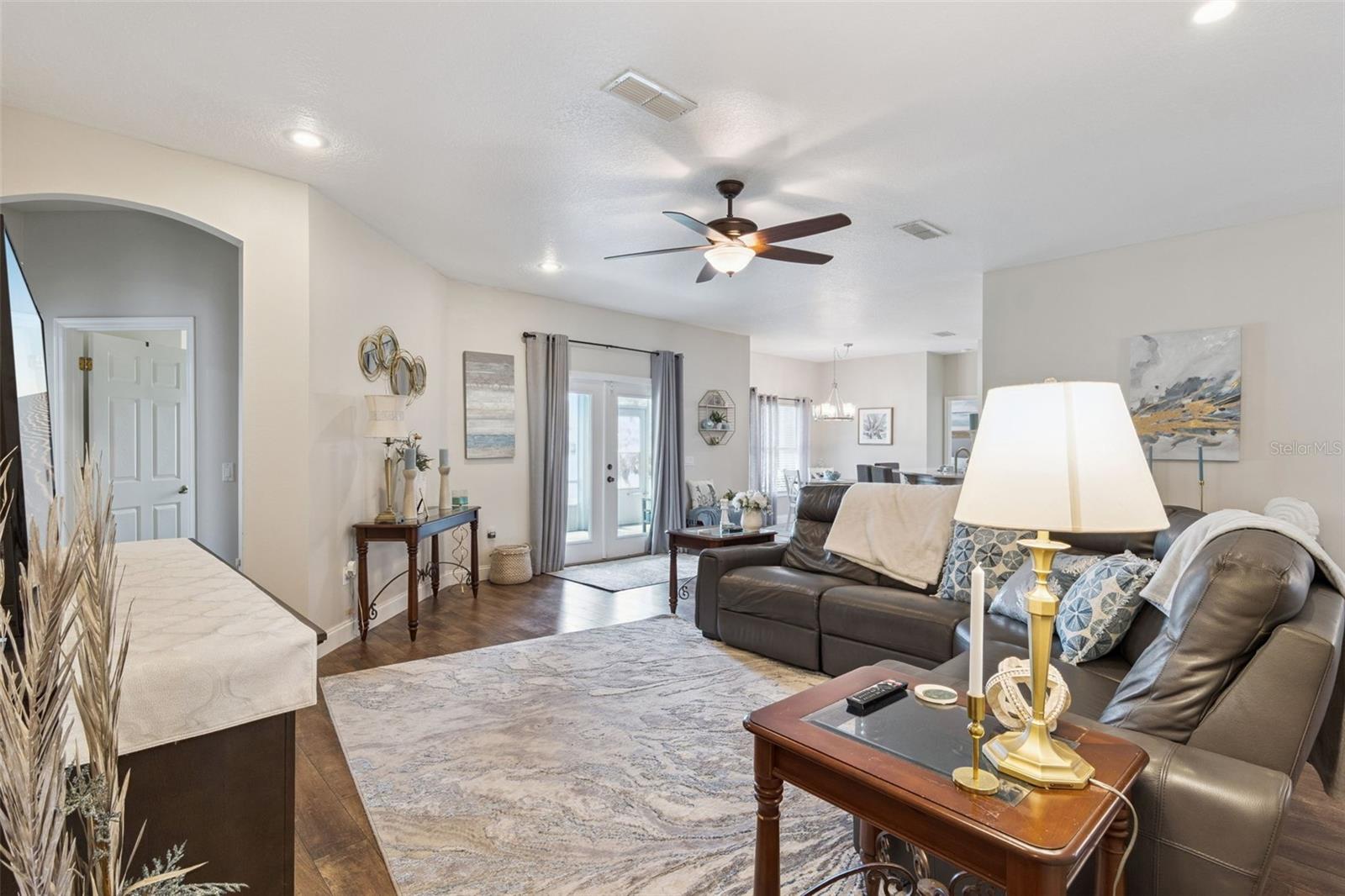 Image 8 of 32 For 703 Cypress Oak Circle