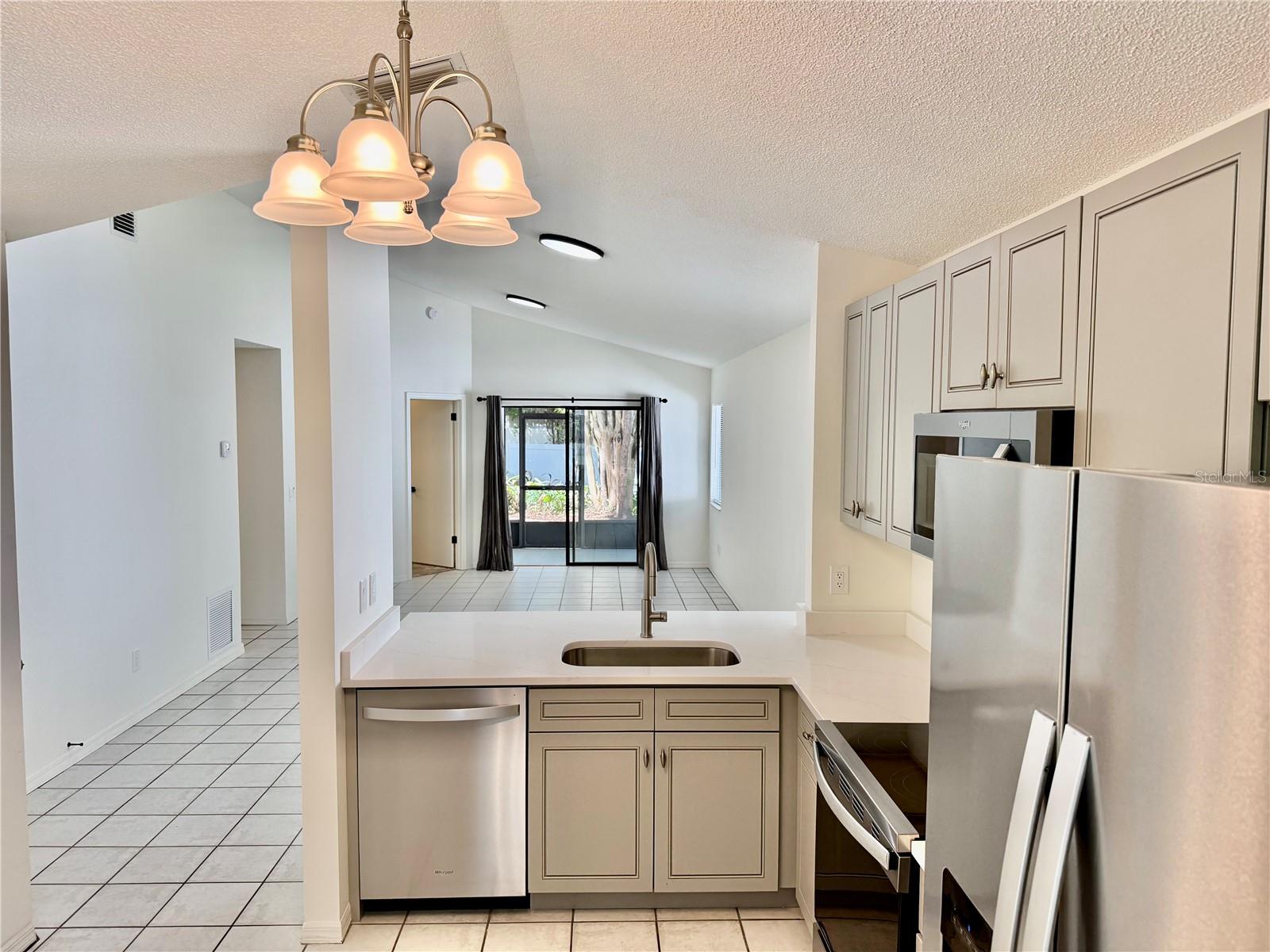 Image 14 of 48 For 1720 Waterbeach Court