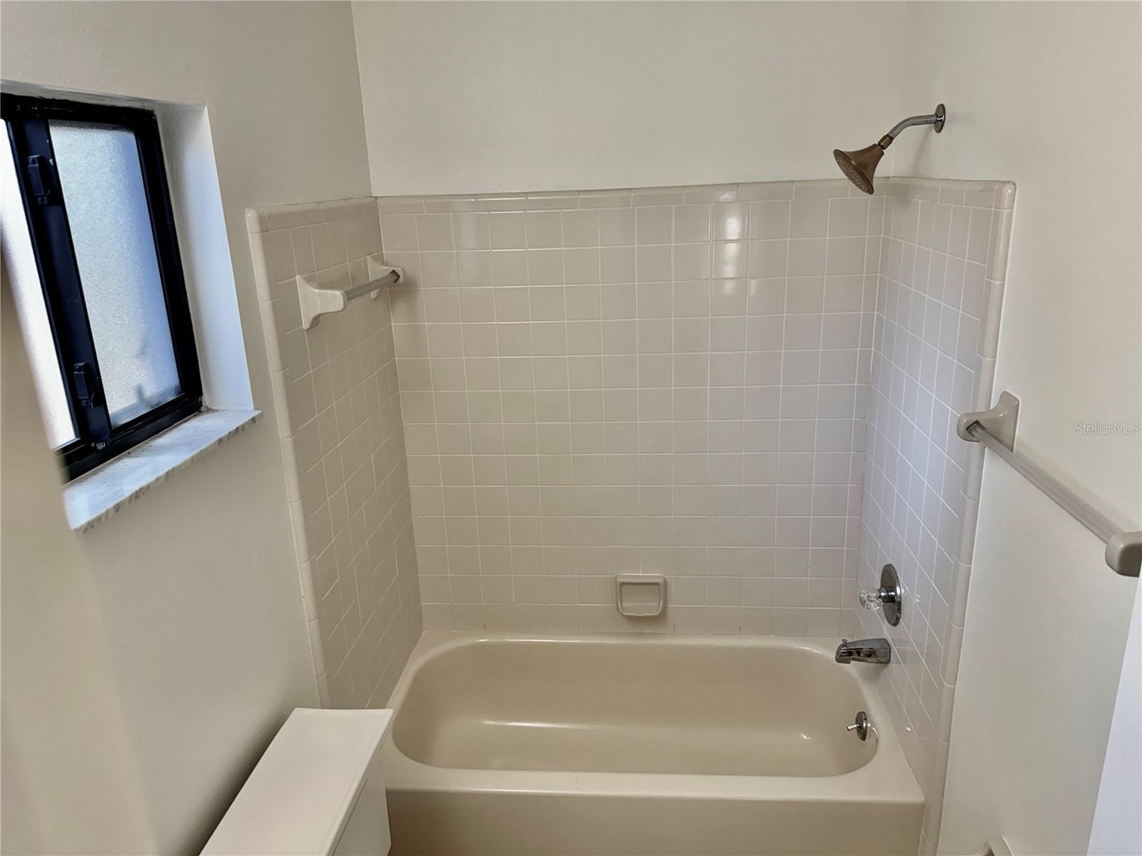 Image 22 of 48 For 1720 Waterbeach Court