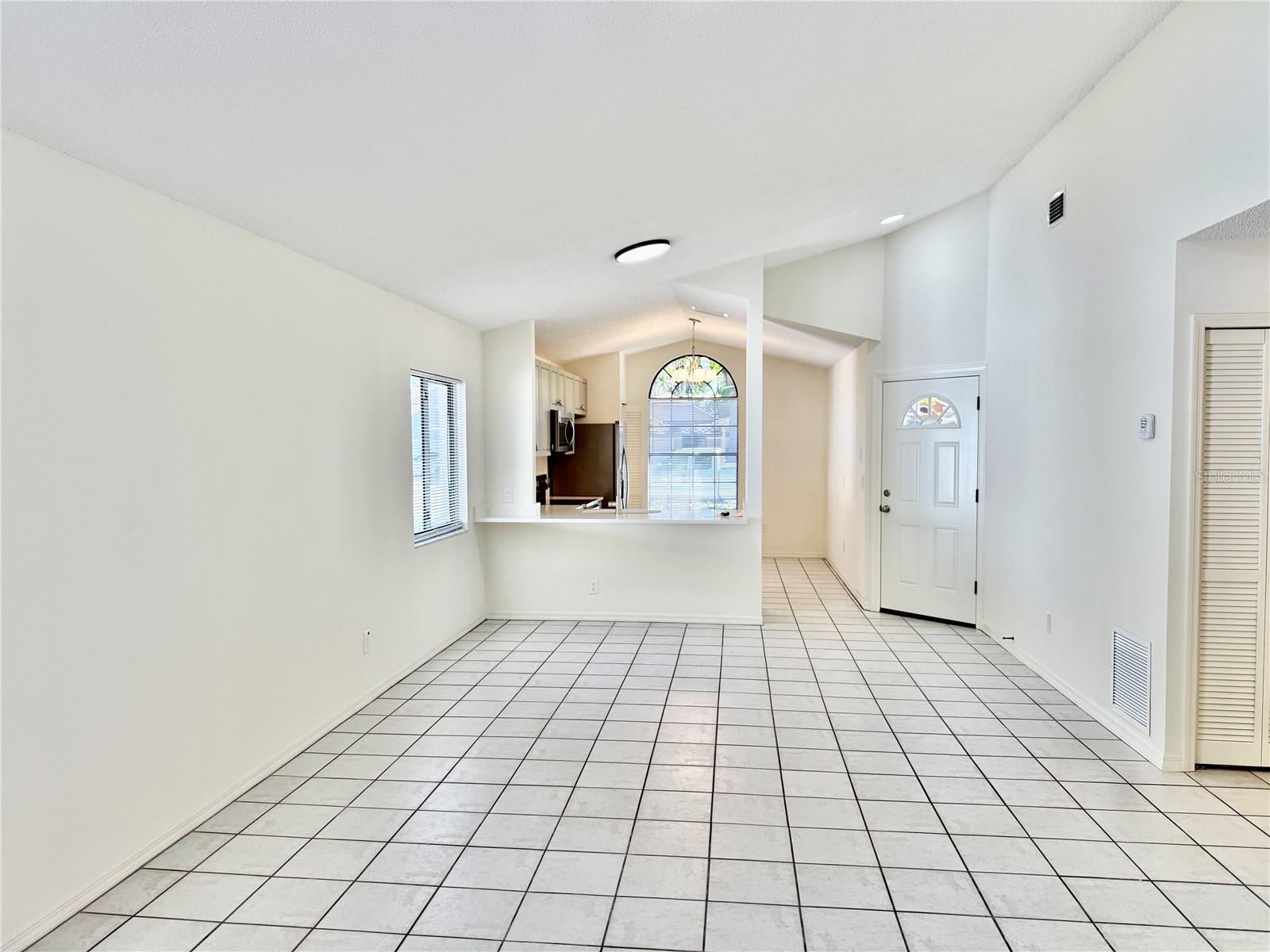 Image 5 of 48 For 1720 Waterbeach Court