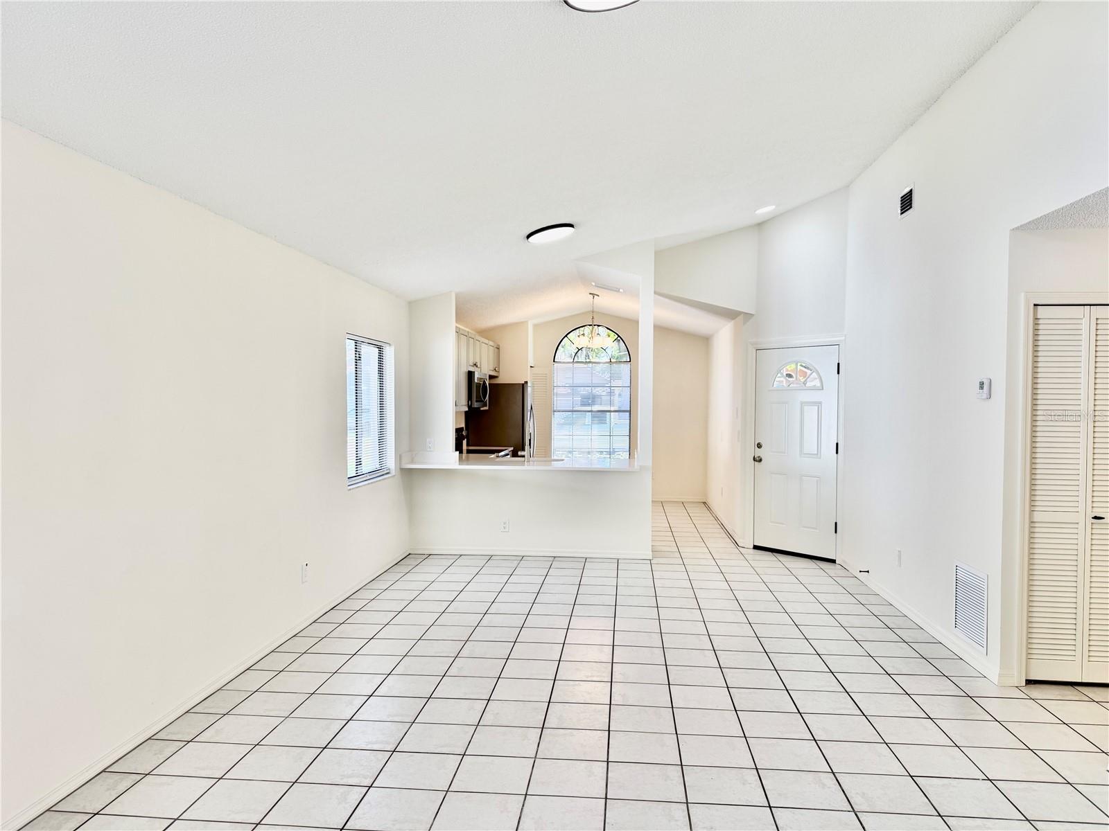 Image 6 of 48 For 1720 Waterbeach Court