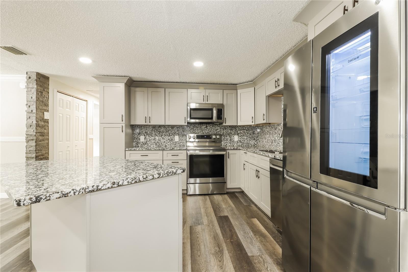 Image 12 of 21 For 3147 36th Avenue N