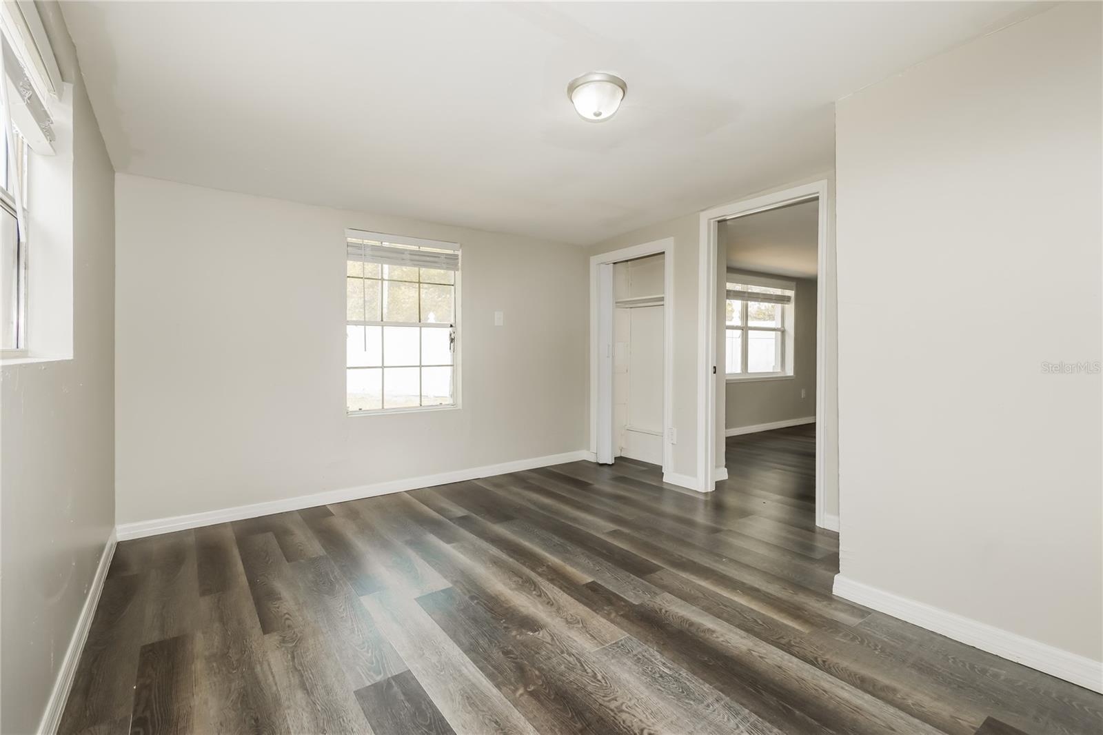 Image 8 of 21 For 3147 36th Avenue N